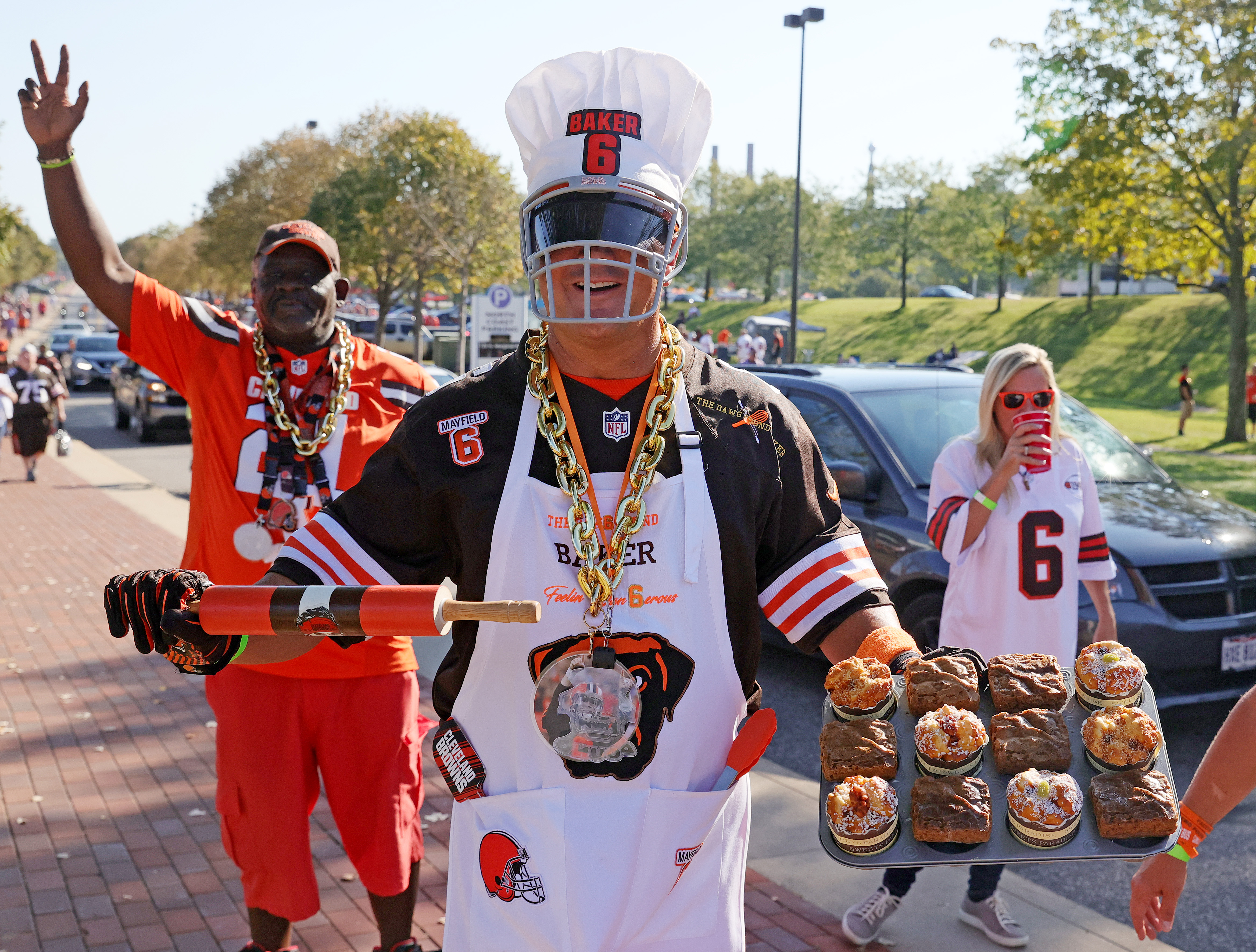 Cleveland Browns fans begin tailgate in Muni Lot on Saturday 