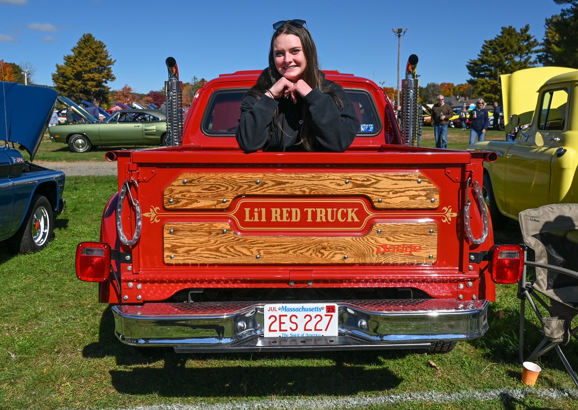 Brimfield Auto Show draws hundreds of enthusiasts (photos)
