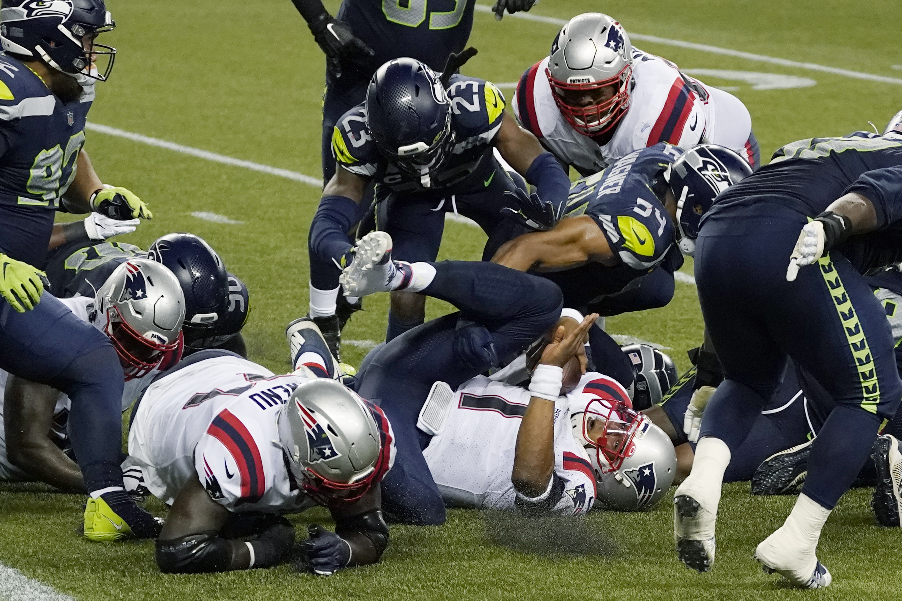 Seattle Seahawks' goal line stand holds off the New England