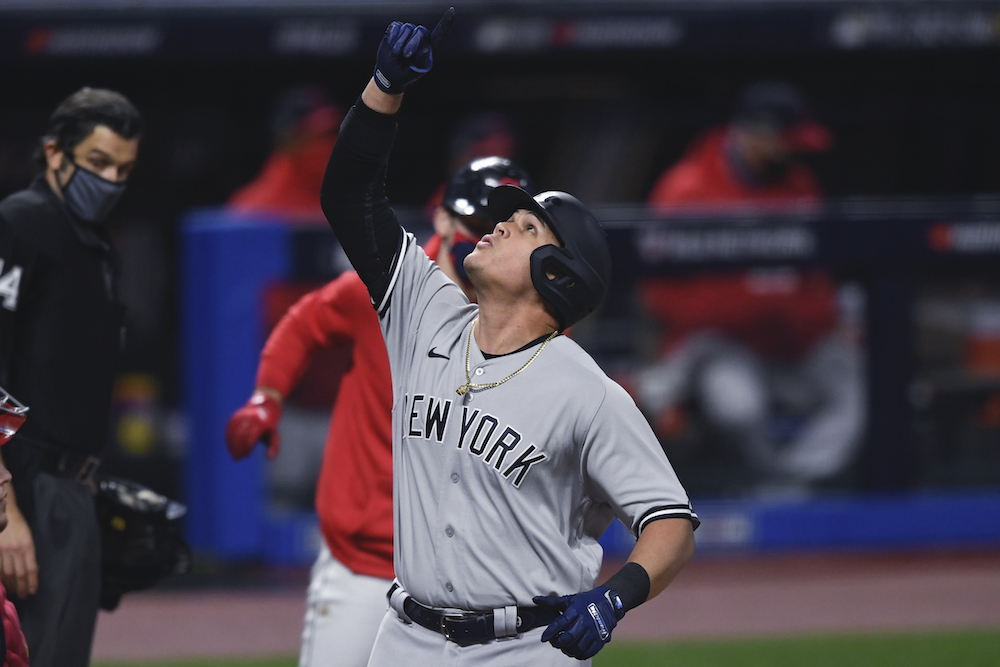 Gio Urshela hits grand slam in Wild Card Series Game 2