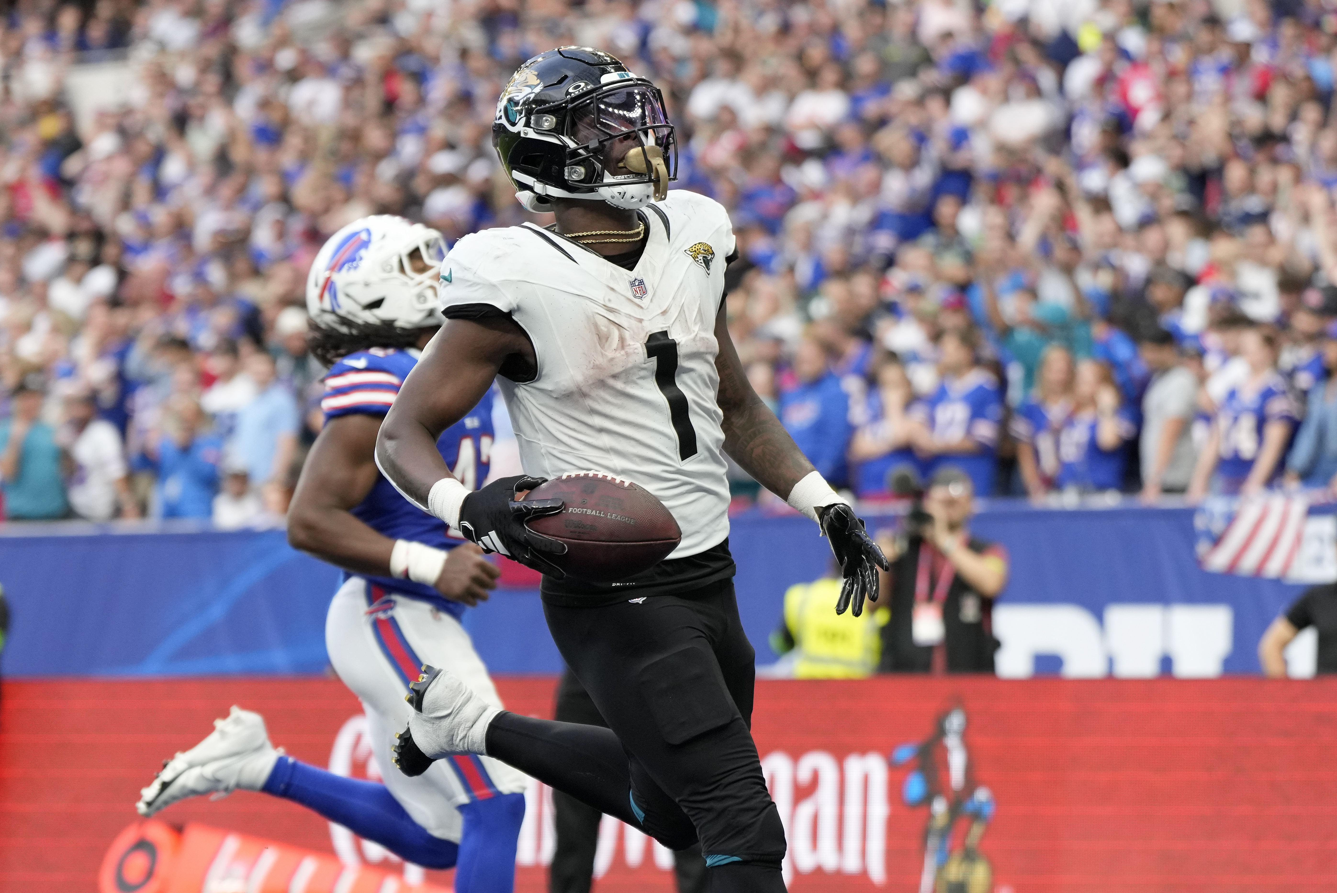 Buffalo Bills, Josh Allen get right in 38-10 win over Raiders, look like  Super Bowl contender (instant observations) 