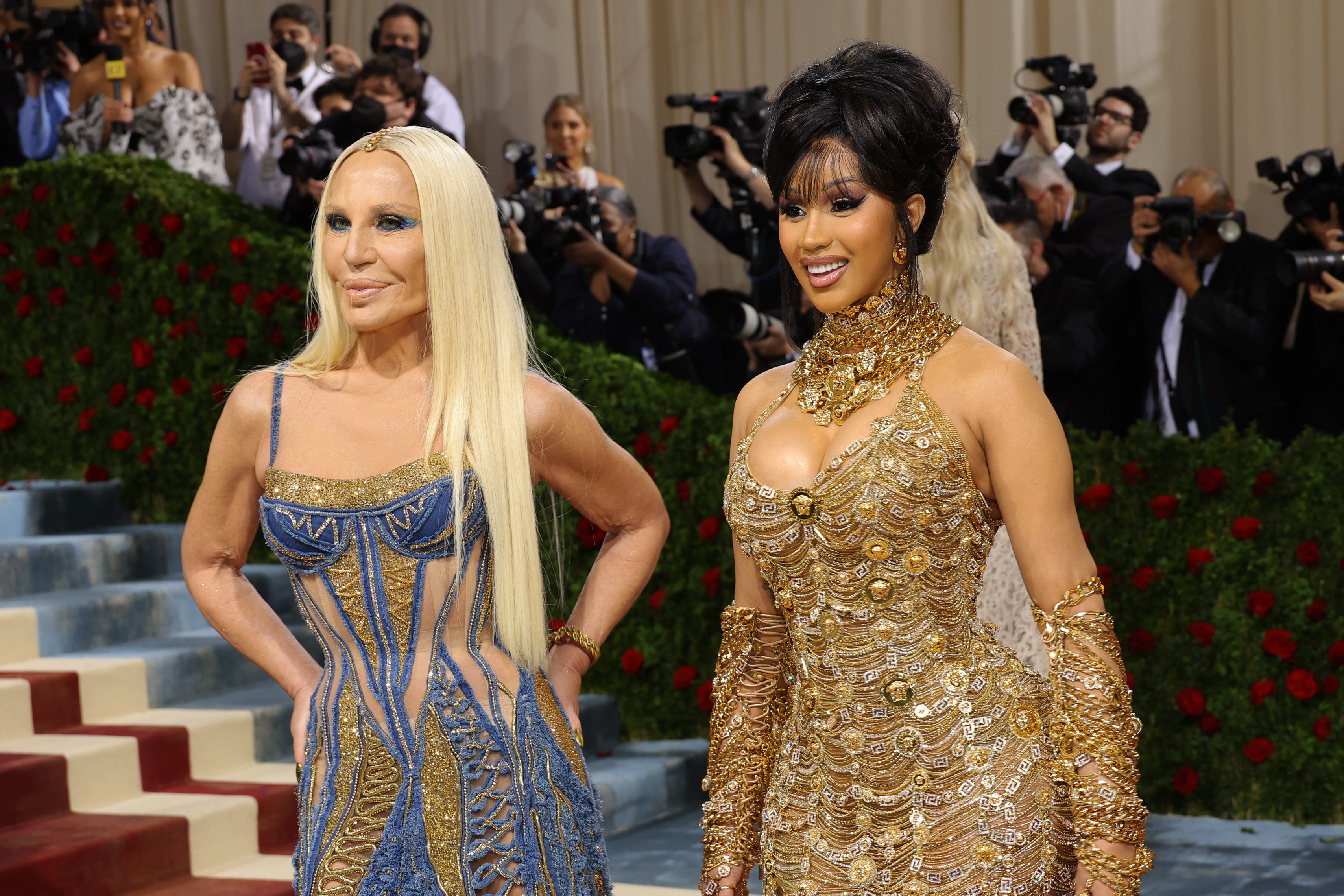 PHOTO: Cardi B and Donatella Versace shine in matching gold gowns on the Met  Gala 2022