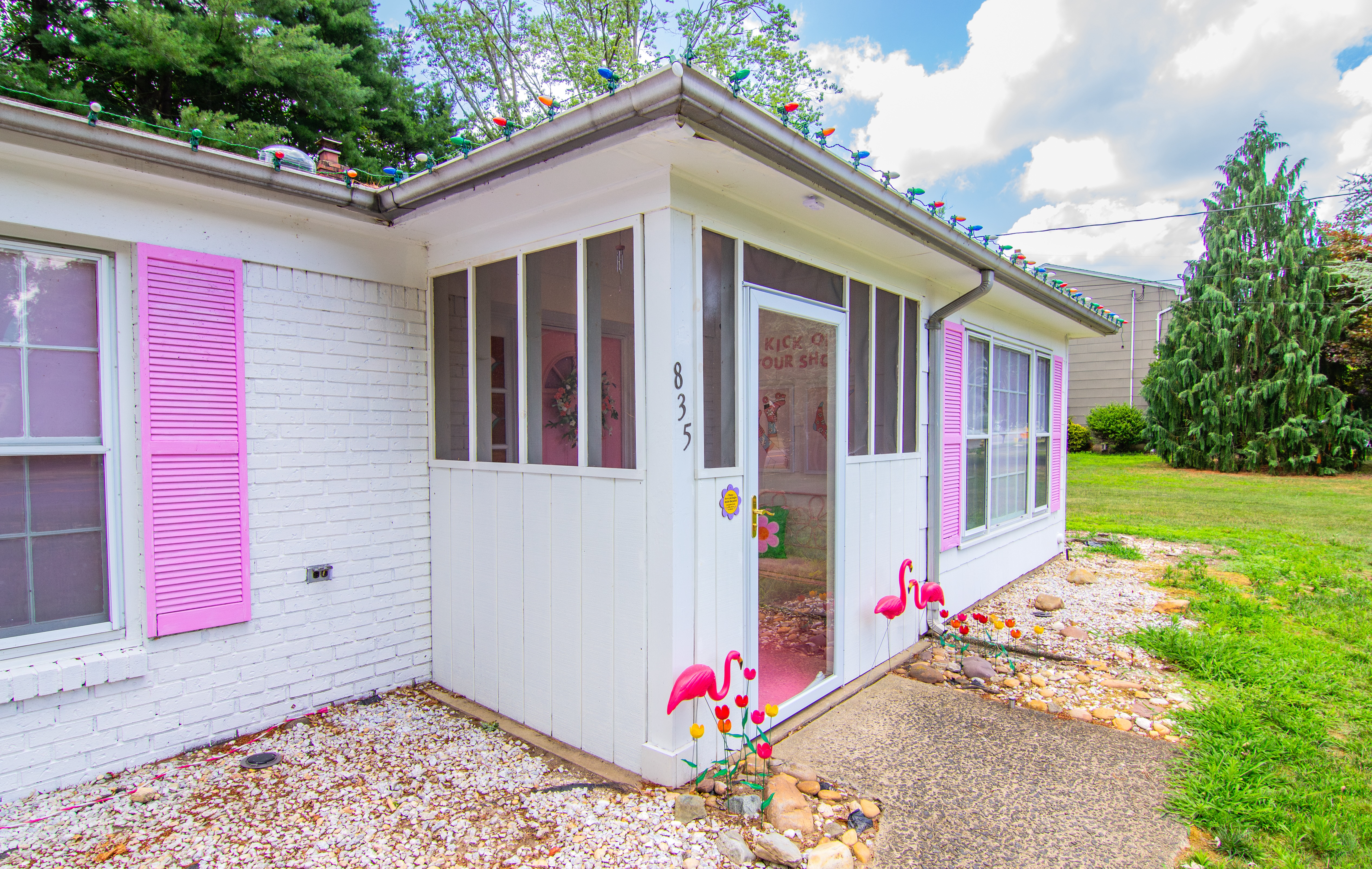 Explore the pink N.J. dream house from Zillow Gone Wild. Owner