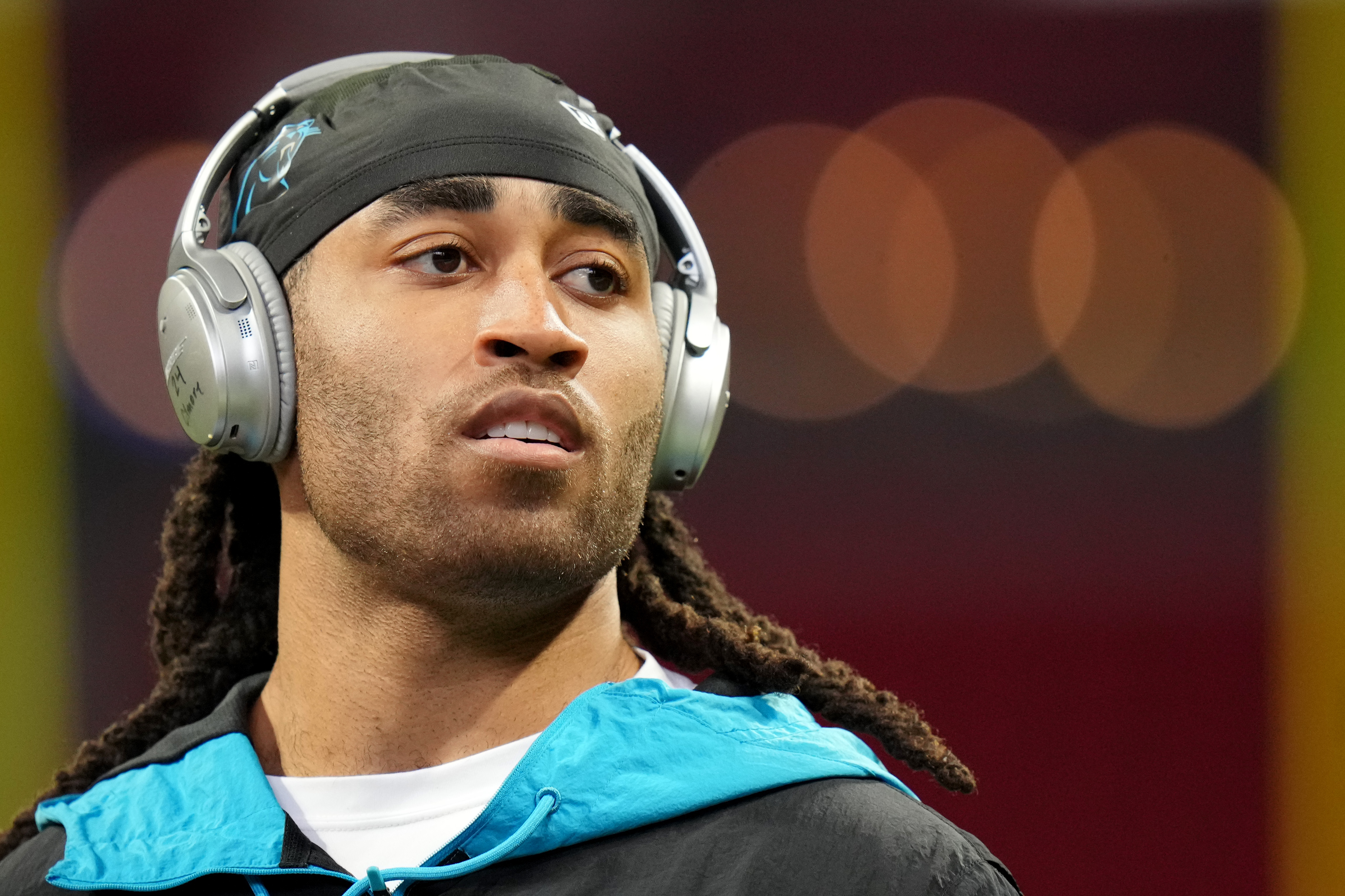 Indianapolis Colts hosted CB Stephon Gilmore for free-agent visit