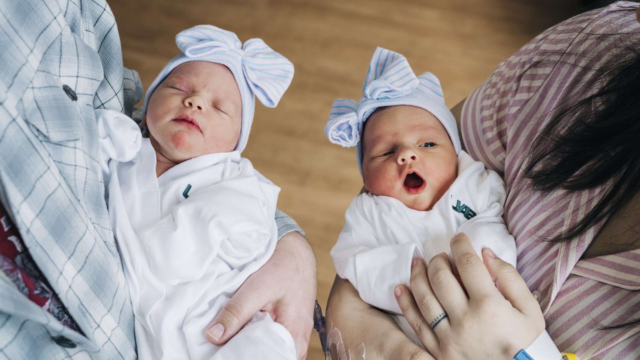 Alabama Woman With Rare Double Uterus Delivers Healthy Twin Babies At ...