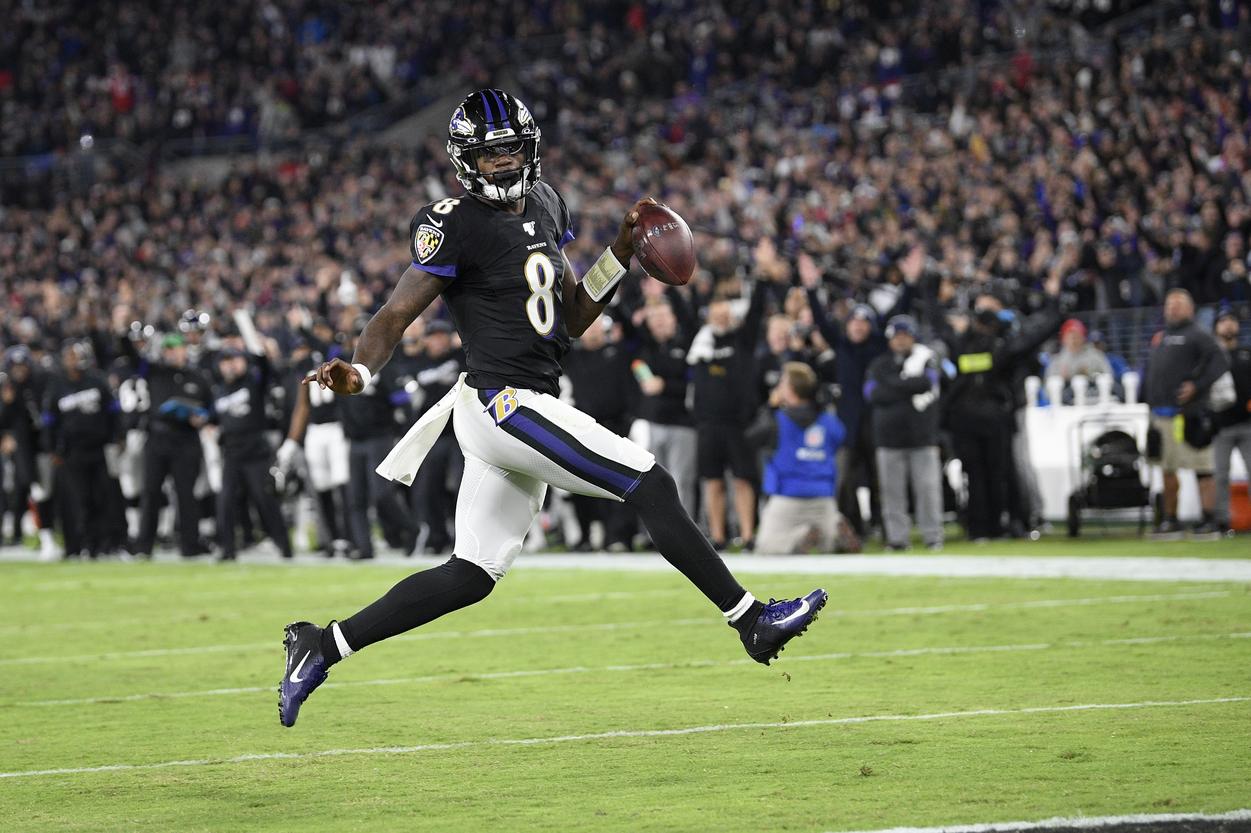 EA SPORTS Reveals Madden NFL 21 With NFL MVP Lamar Jackson on the