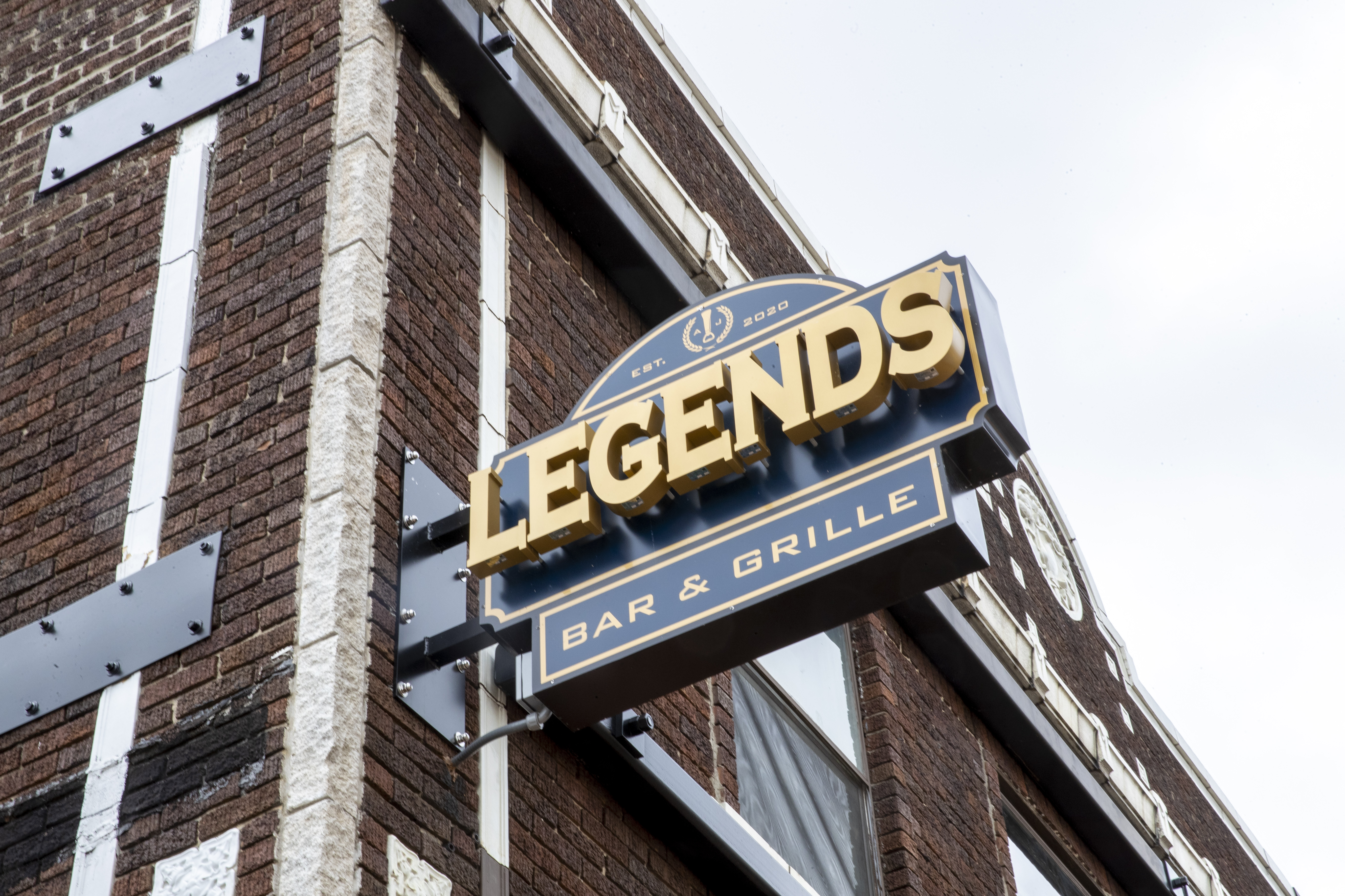 Legends Bar and Grill