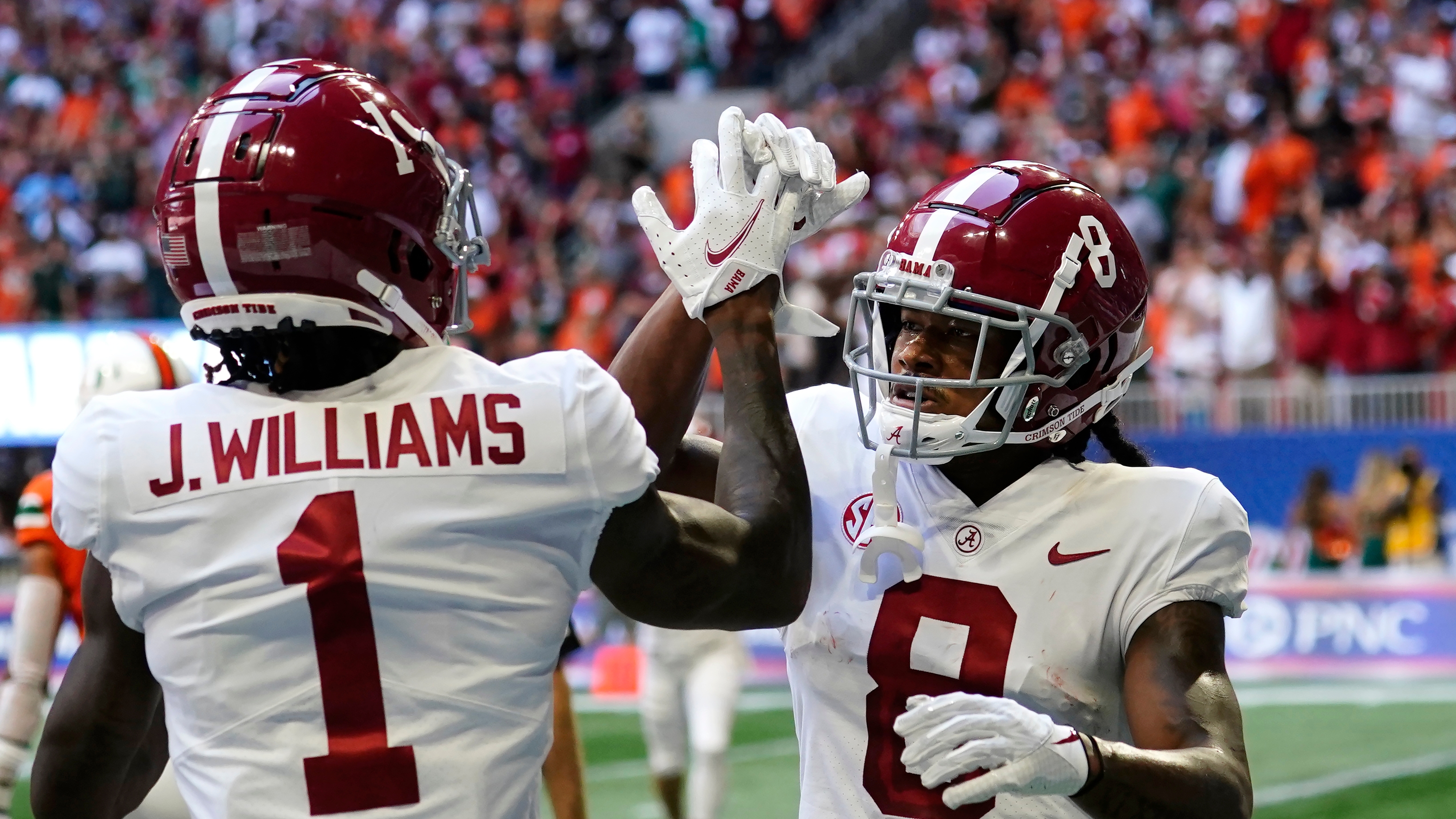 Alabama WRs Jameson Williams, John Metchie, Both Recovering from