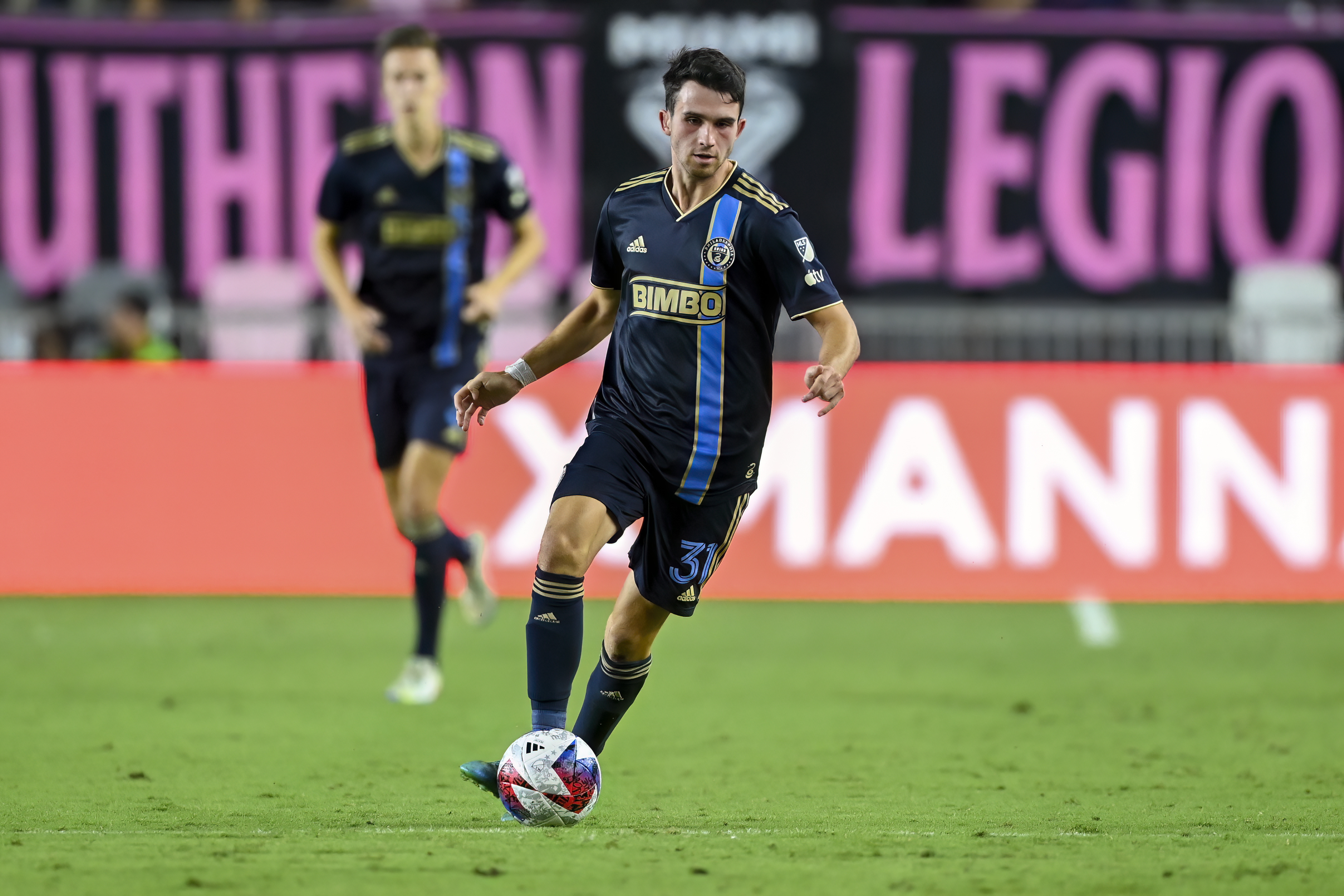 Philadelphia Union Sign Midfielder Leon Flach