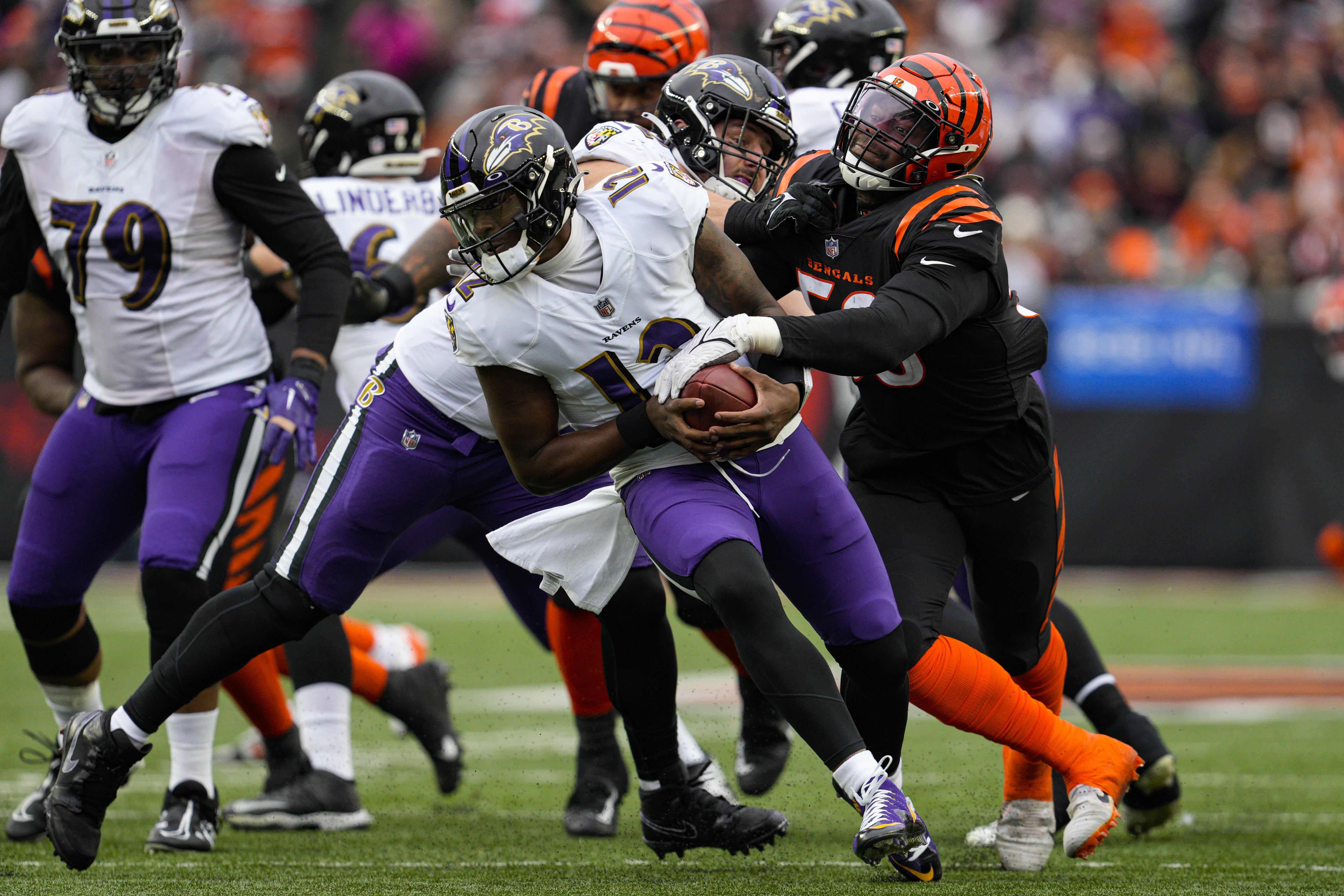 Cincinnati Bengals guard Alex Cappa (65) lines up for the play during an NFL  football game against the Baltimore Ravens on Sunday, Sept. 17, 2023, in  Cincinnati. (AP Photo/Emilee Chinn Stock Photo - Alamy