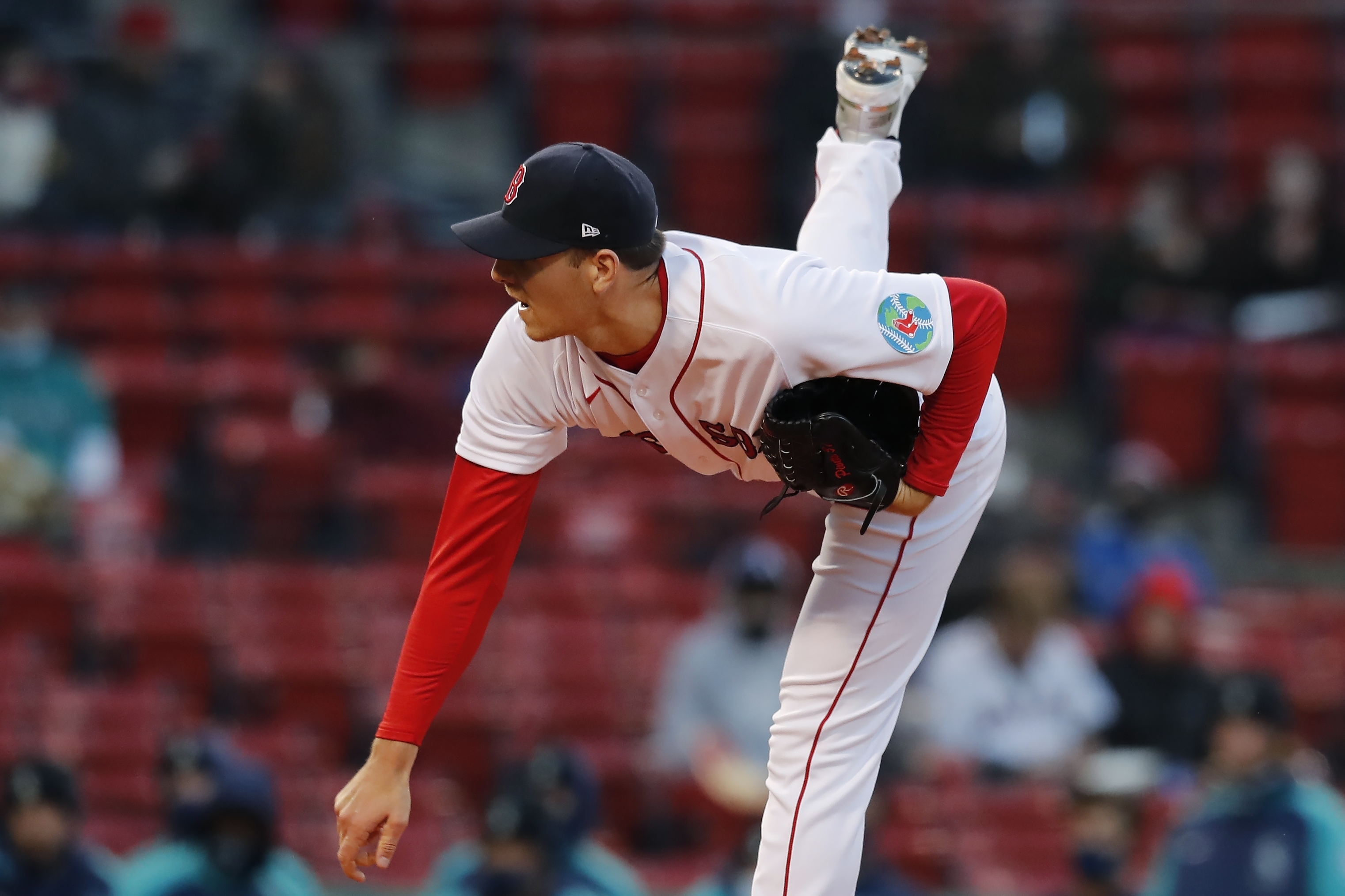 Red Sox play the surprising hand they are dealt at trading
