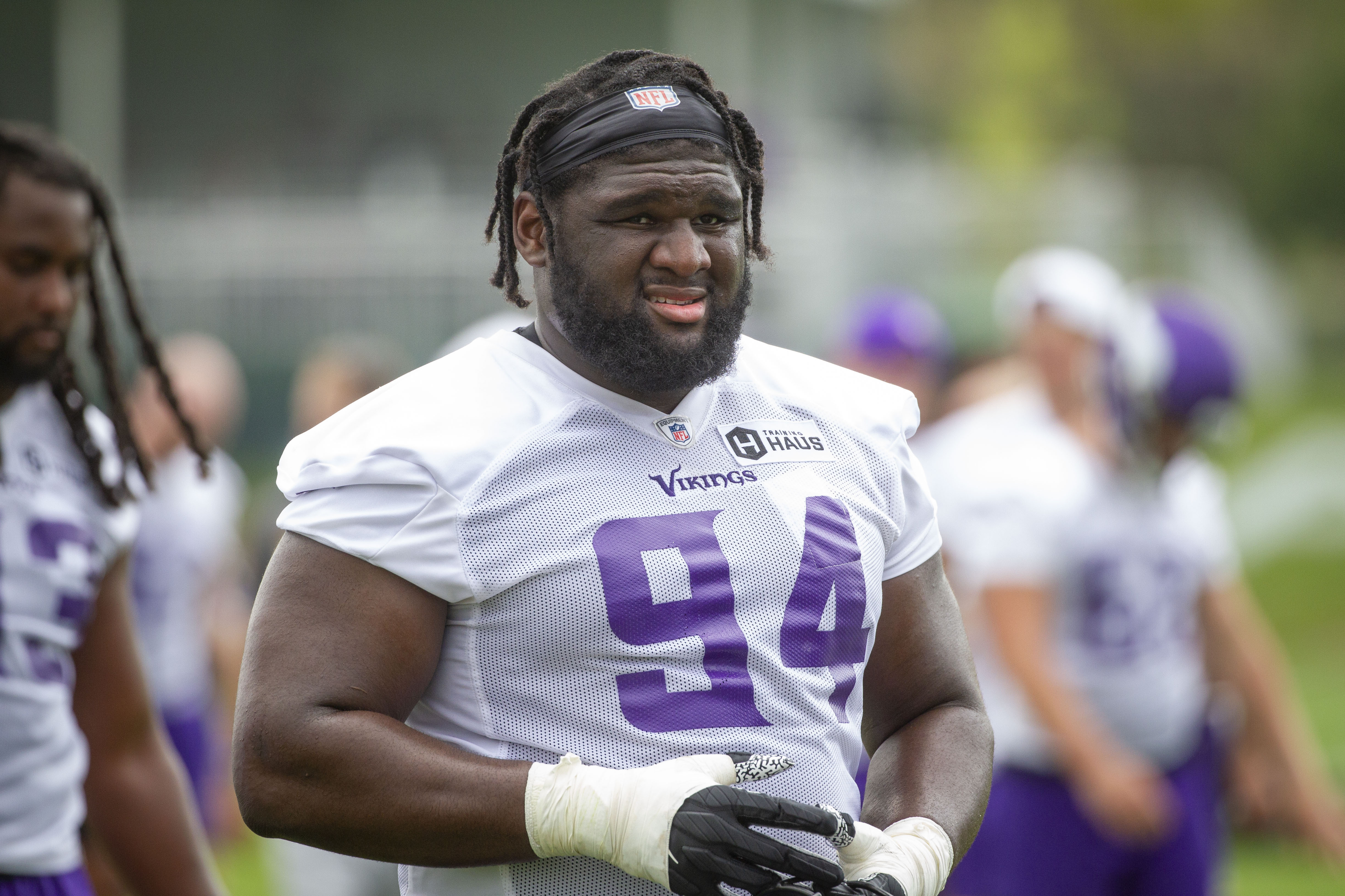 Vikings shore up defensive line with addition of Dalvin Tomlinson