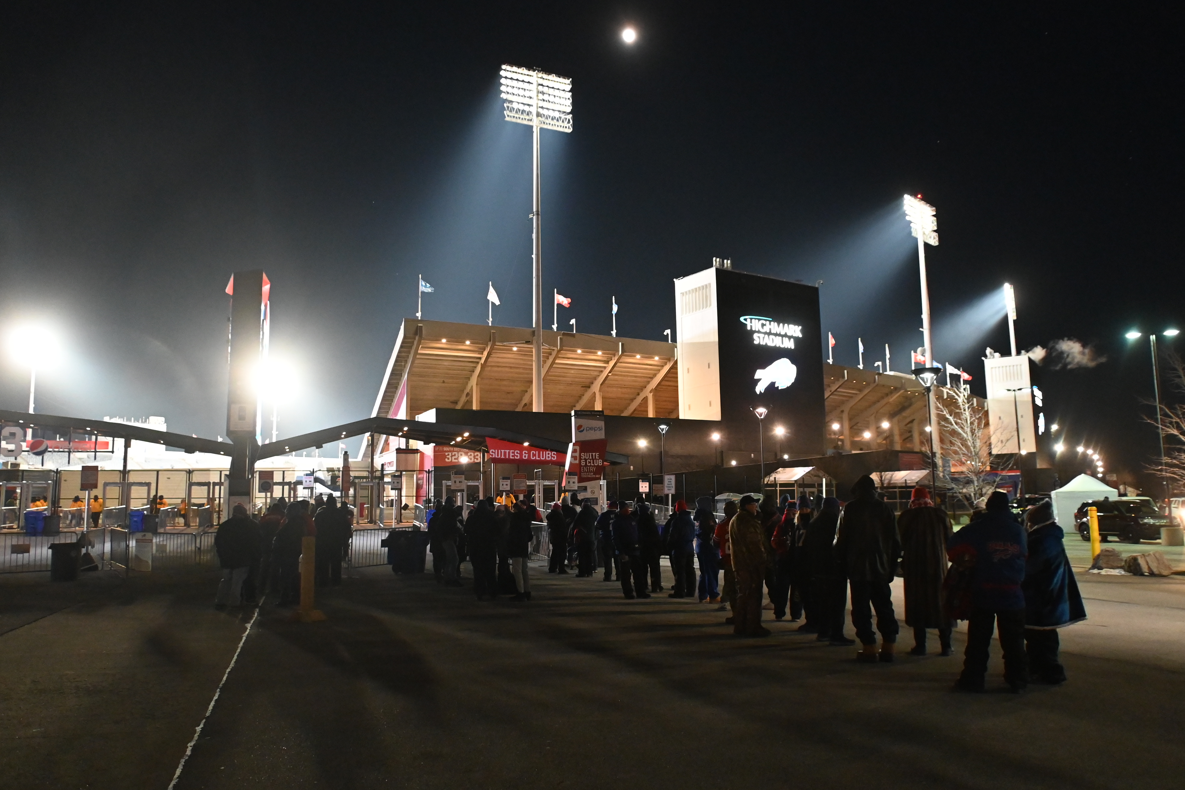 How Bills fans can win a Hot Tub tailgate for Wild Card weekend