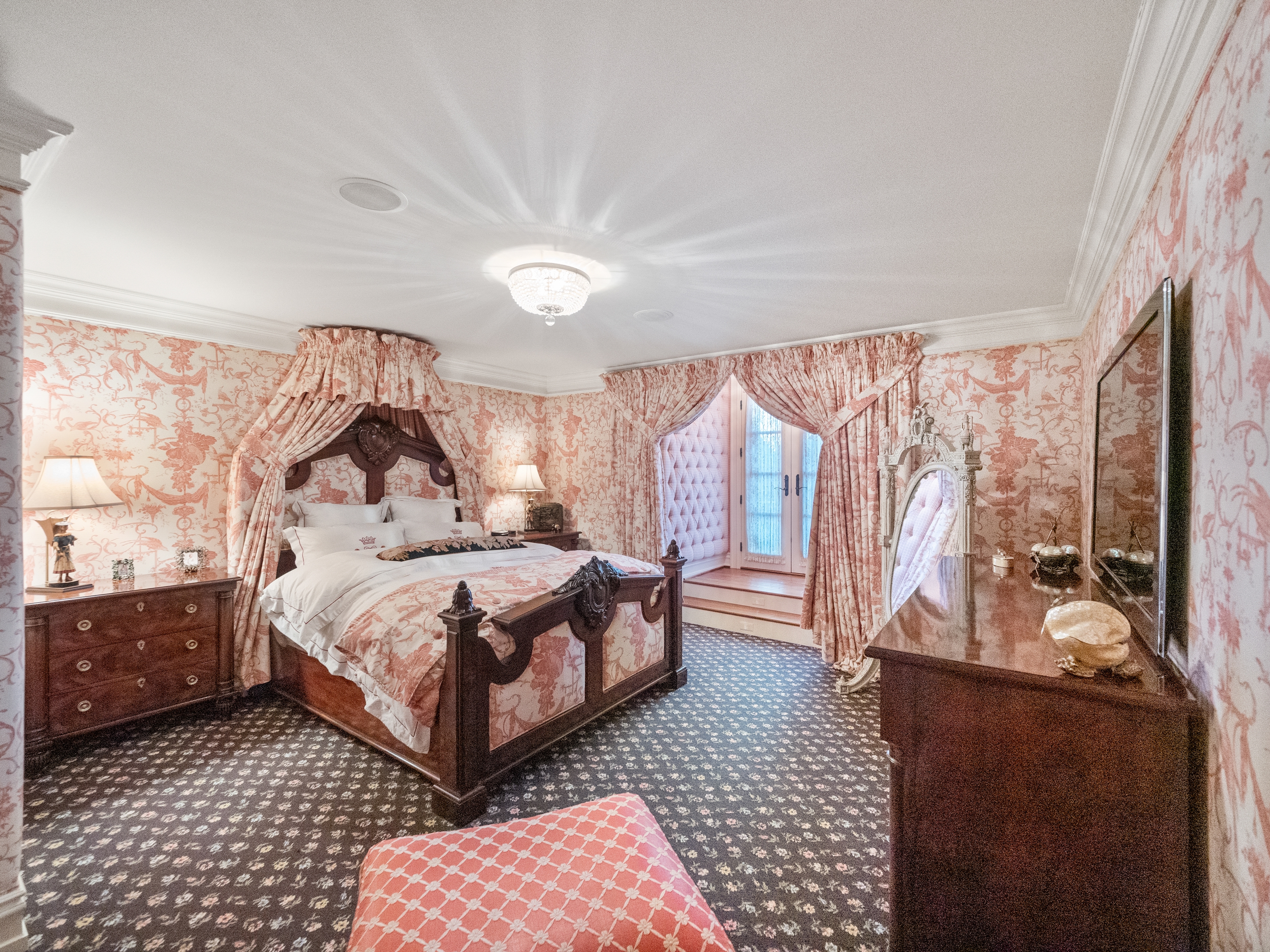 This $11.5M architectural masterpiece feels like living in Italy ...