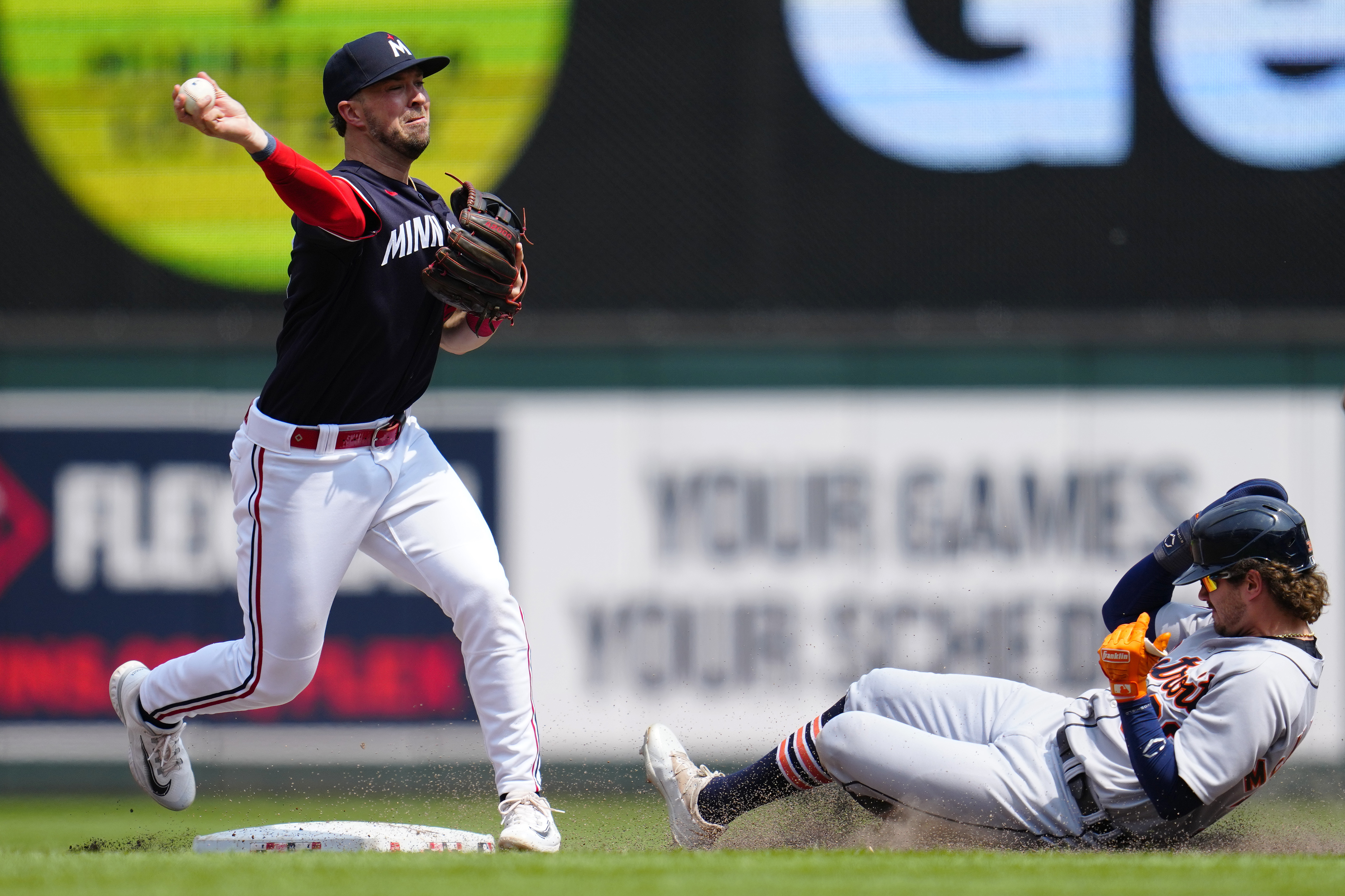 PHOTOS: Tennessee-Kentucky baseball series finale