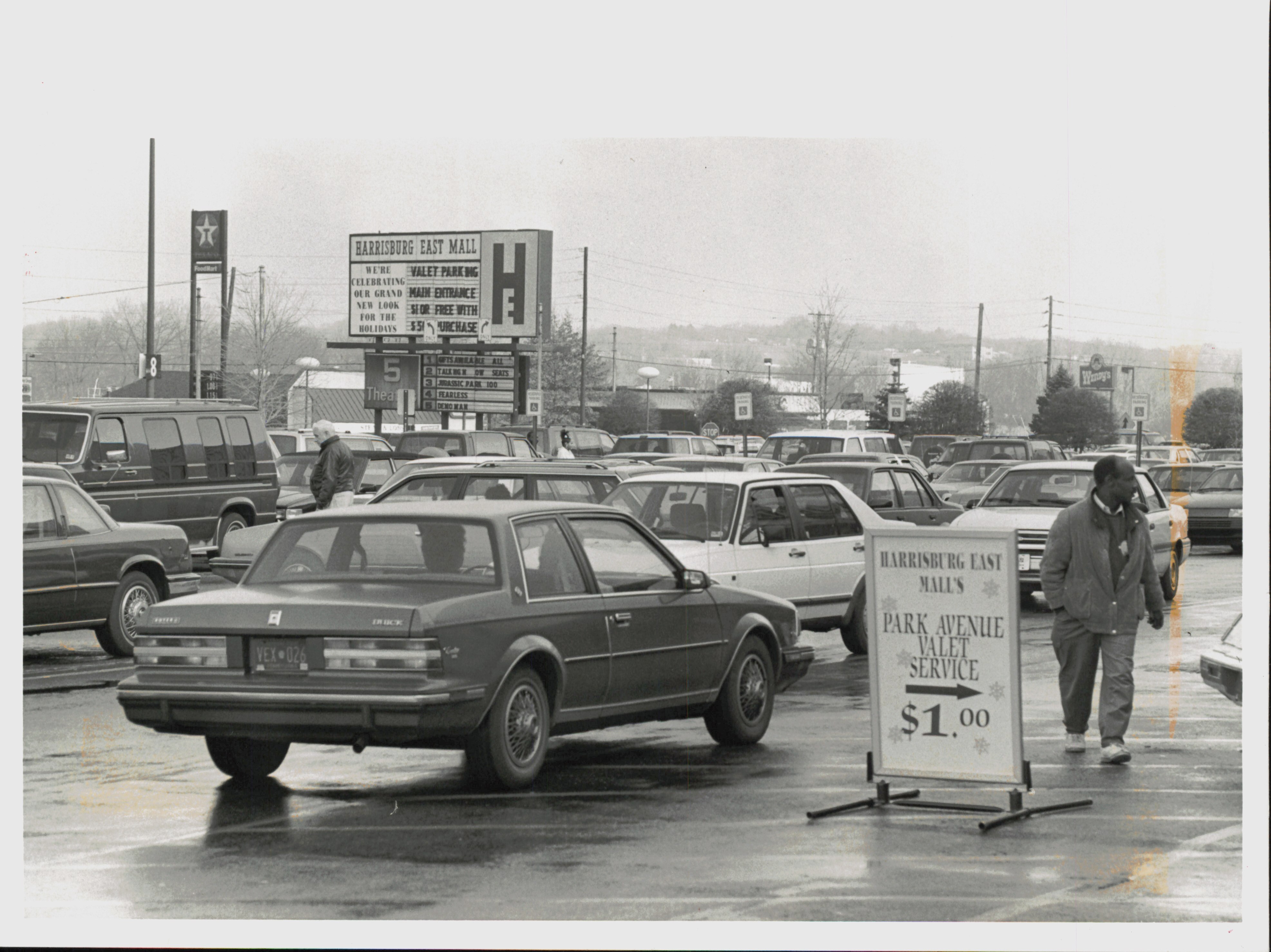 Harrisburg Shopping Mall - gp8hzt8