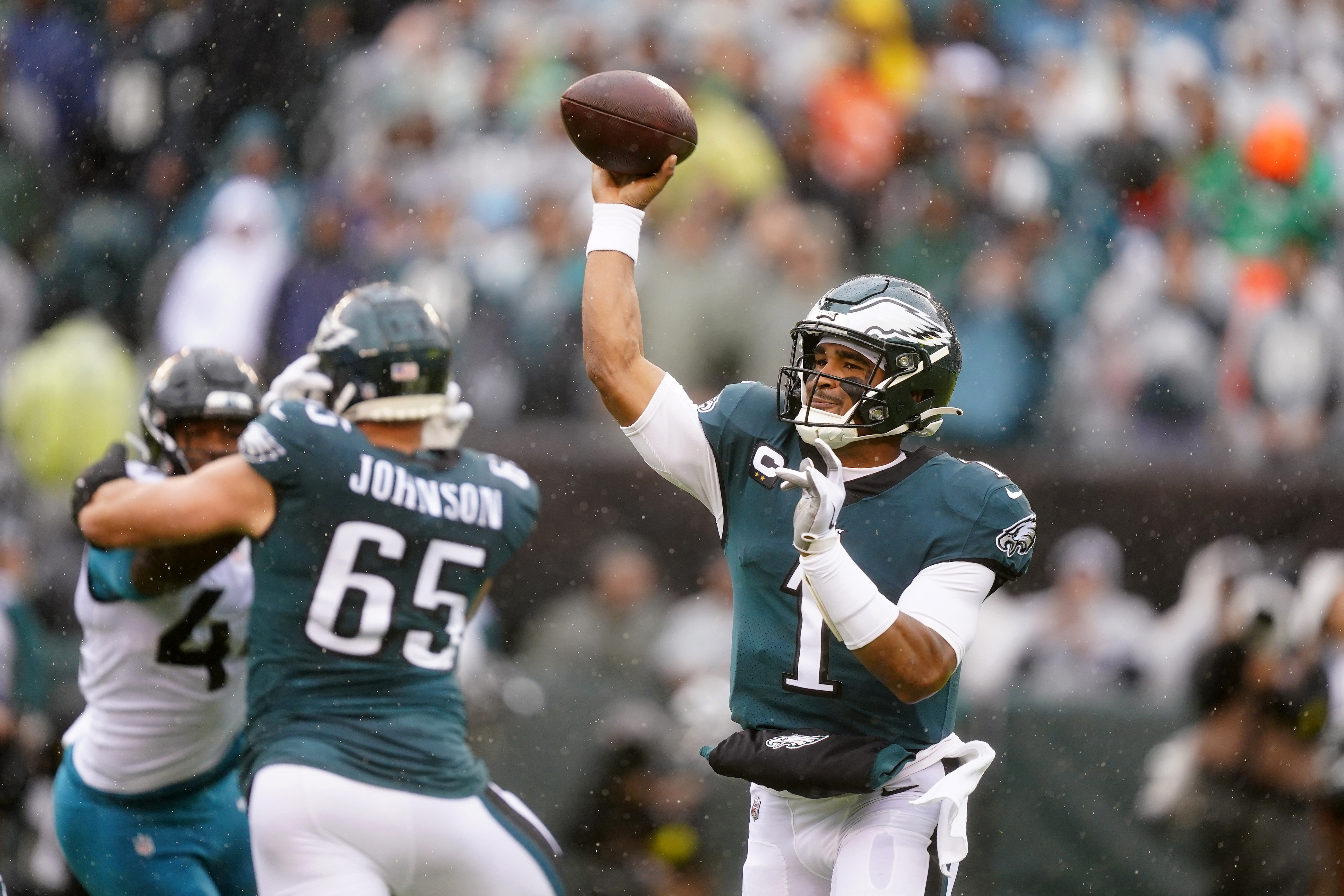Unbeaten Eagles can take lesson from Cardinals about how quickly perfection  can vanish 