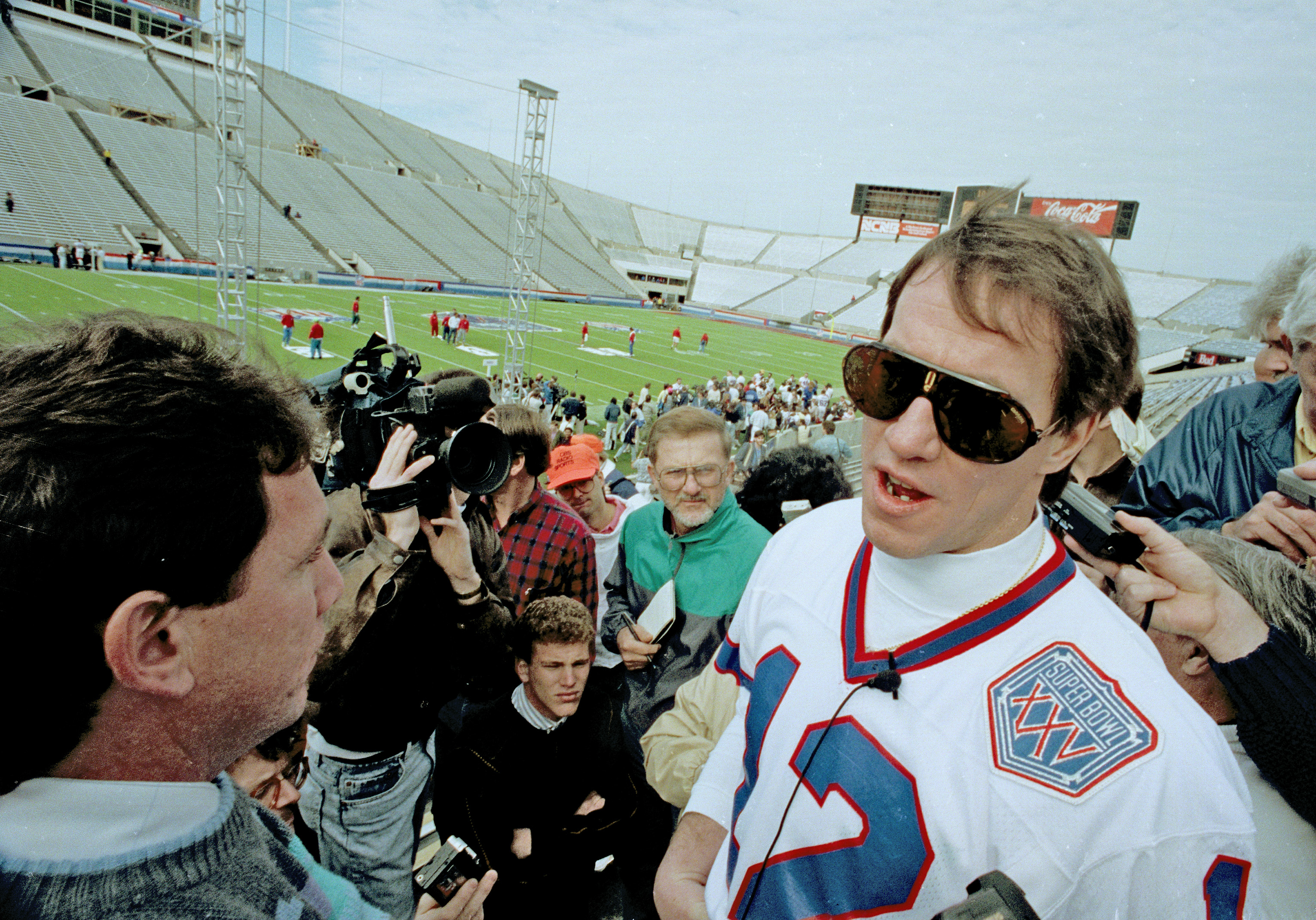 How did the Buffalo Bills Dramatically Lose Super Bowl XXV? Revisiting Super  Bowl 1991