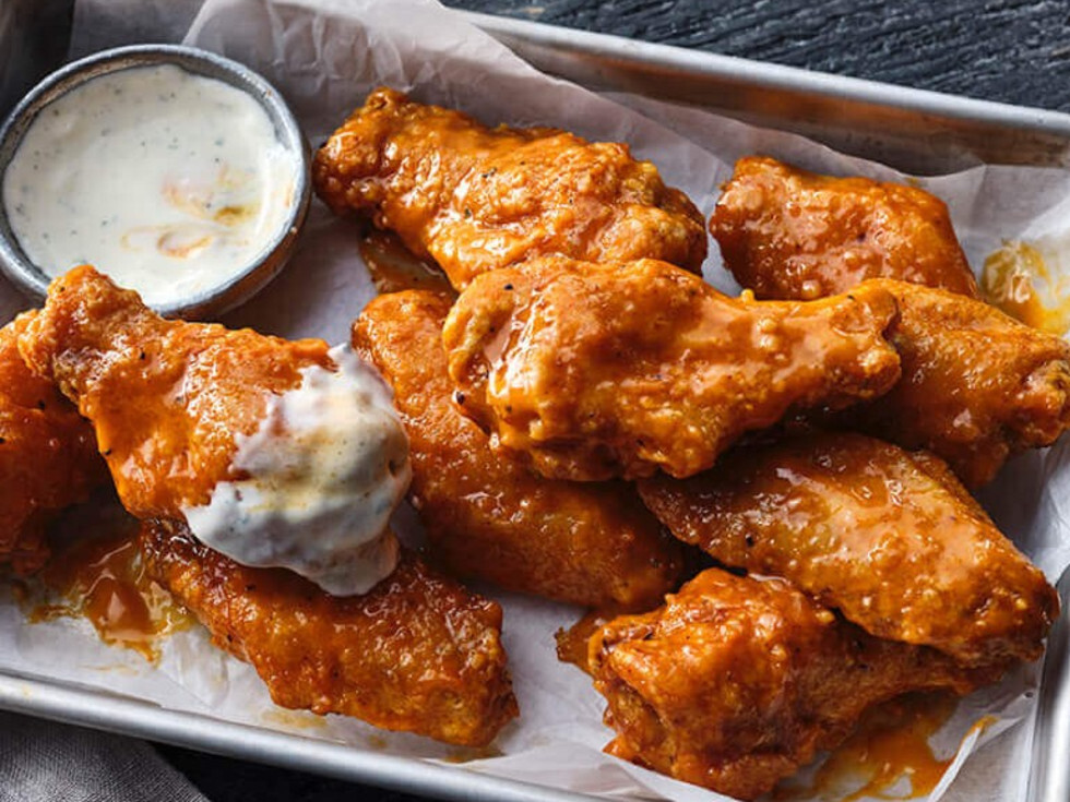 Hoots Wings, a Hooters spinoff chain, opens 1st N.J. restaurant