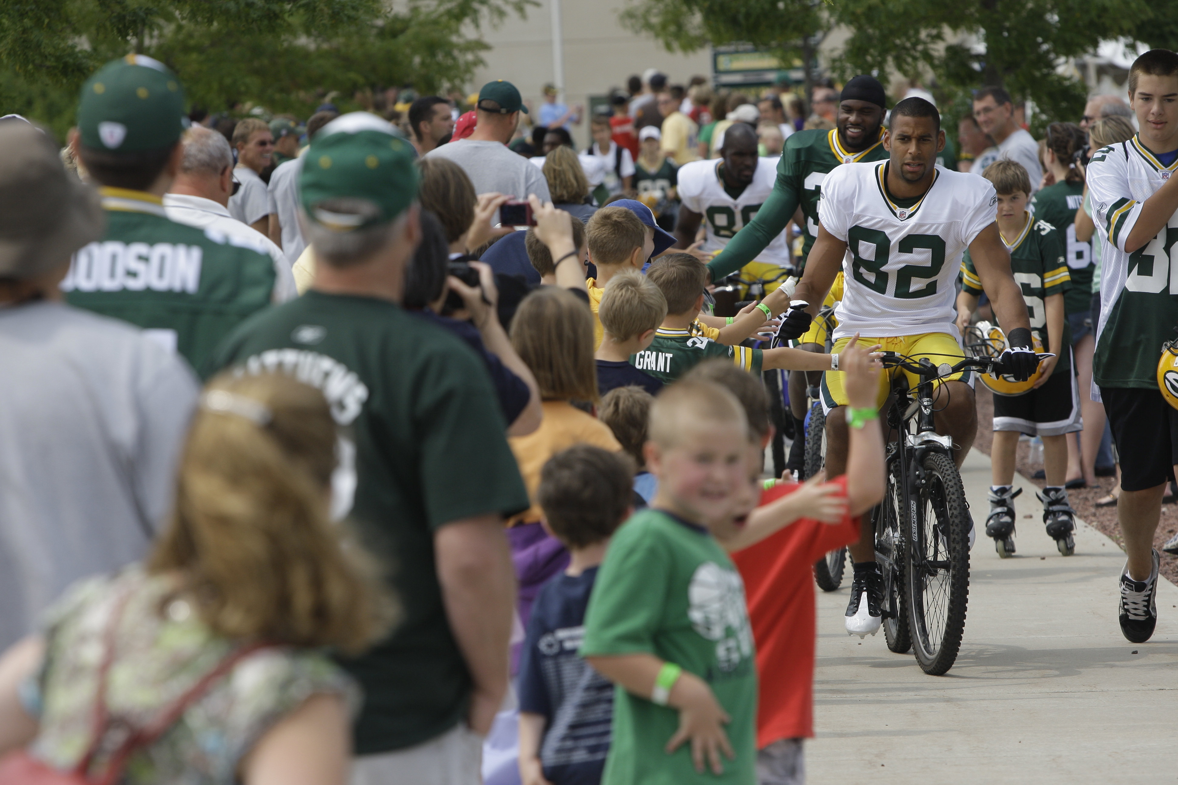 Why Packers' Ruvell Martin of Muskegon, SVSU decided to begin NFL