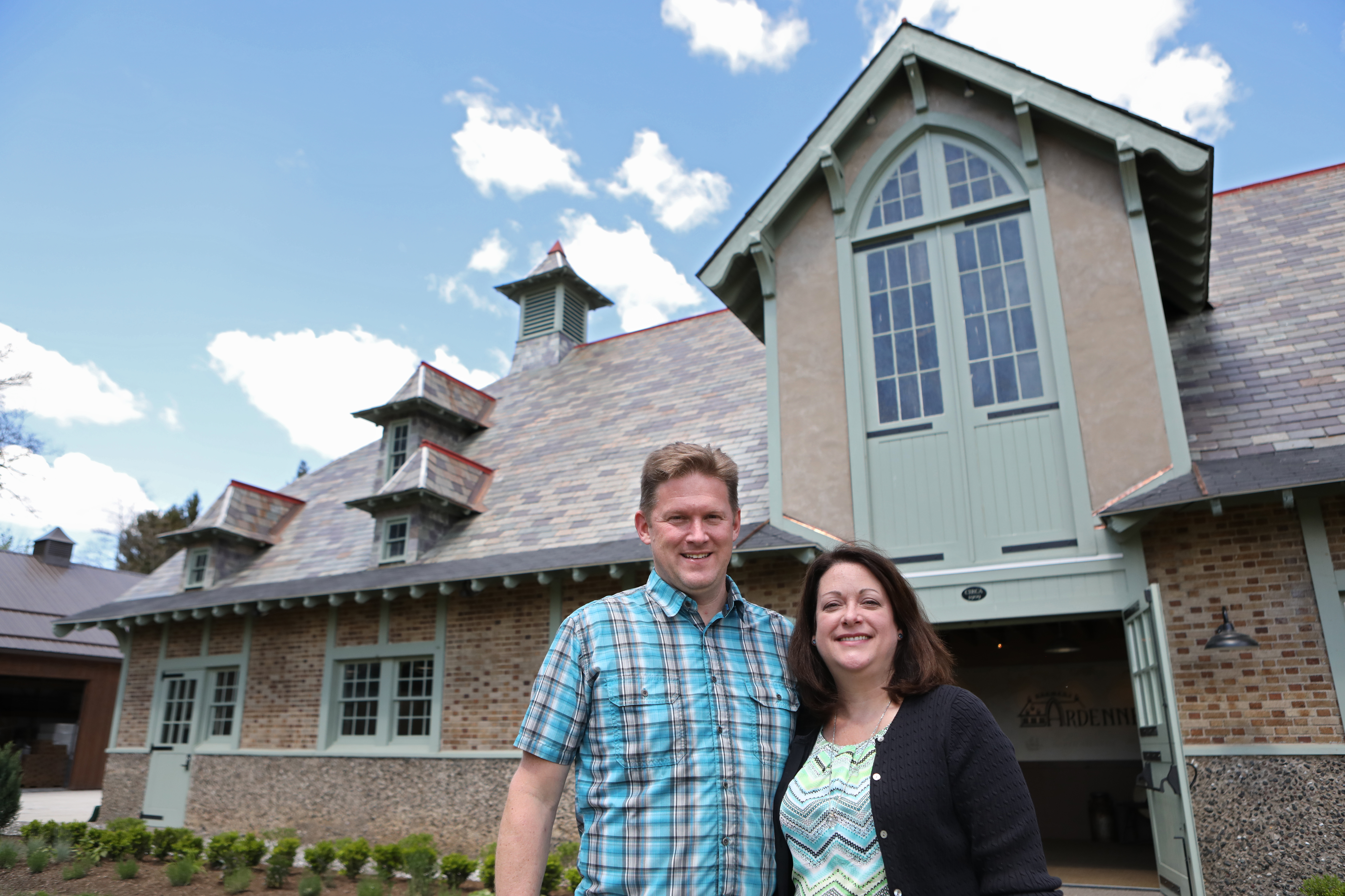 Bills/Sabres owners sell huge Buffalo sports bar to renowned Upstate NY  brewery 