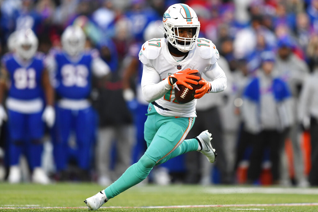 44 JAYLEN WADDLE (WR,DOLPHINS) TOP 100 PLAYERS OF 2023 