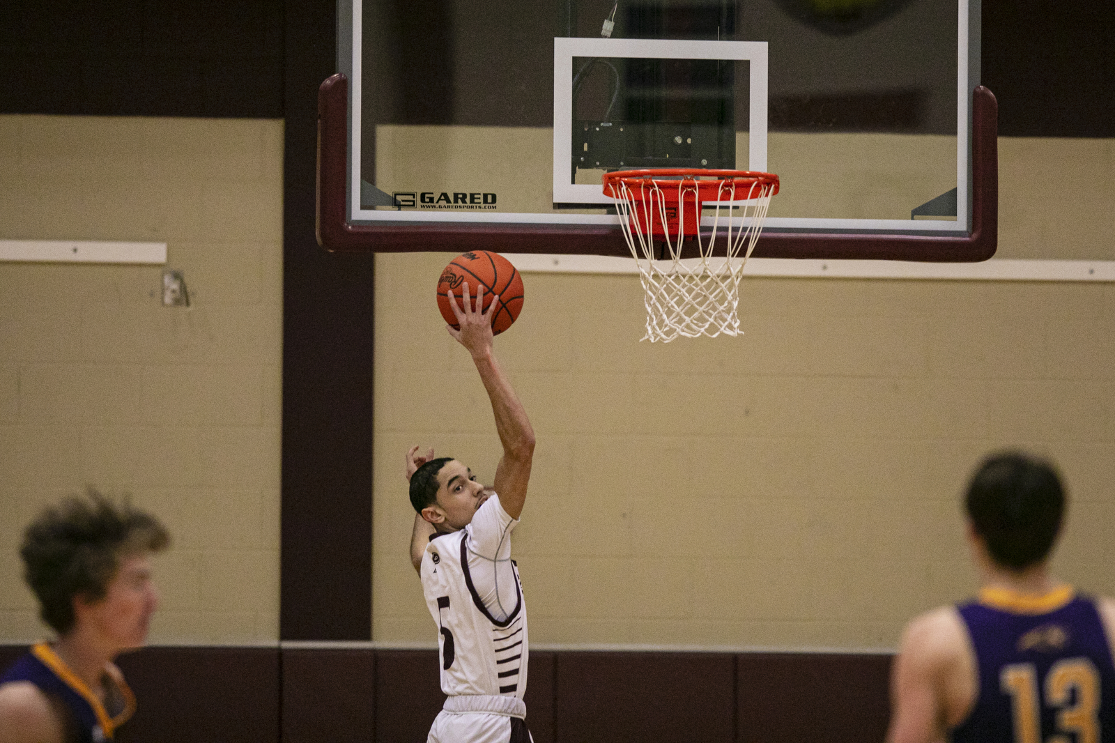 Parchment Panthers boys basketball defeats Kalamazoo Christian Comets