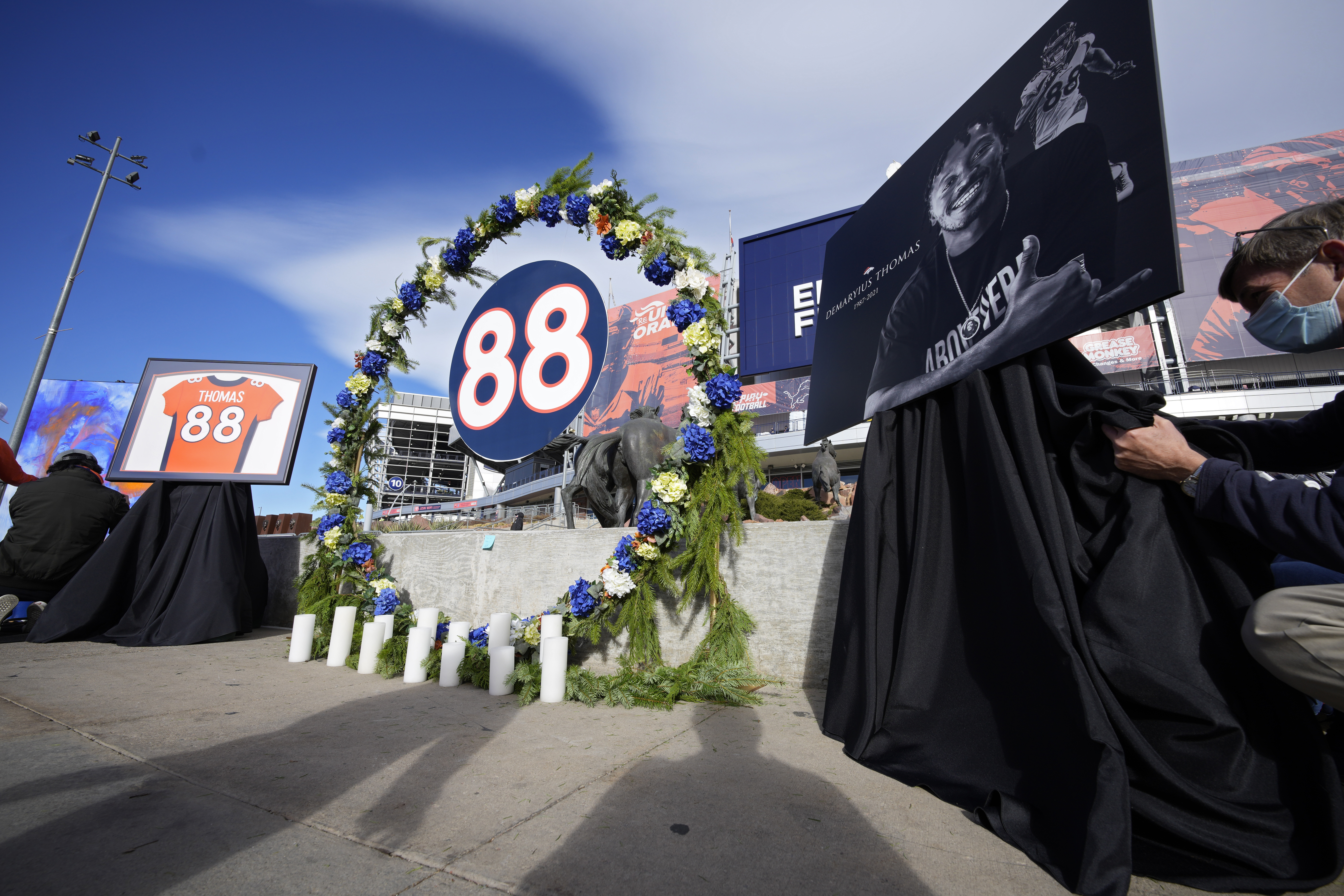 Broncos honor Demaryius Thomas with blowout win over Lions to remain in AFC  wild card hunt