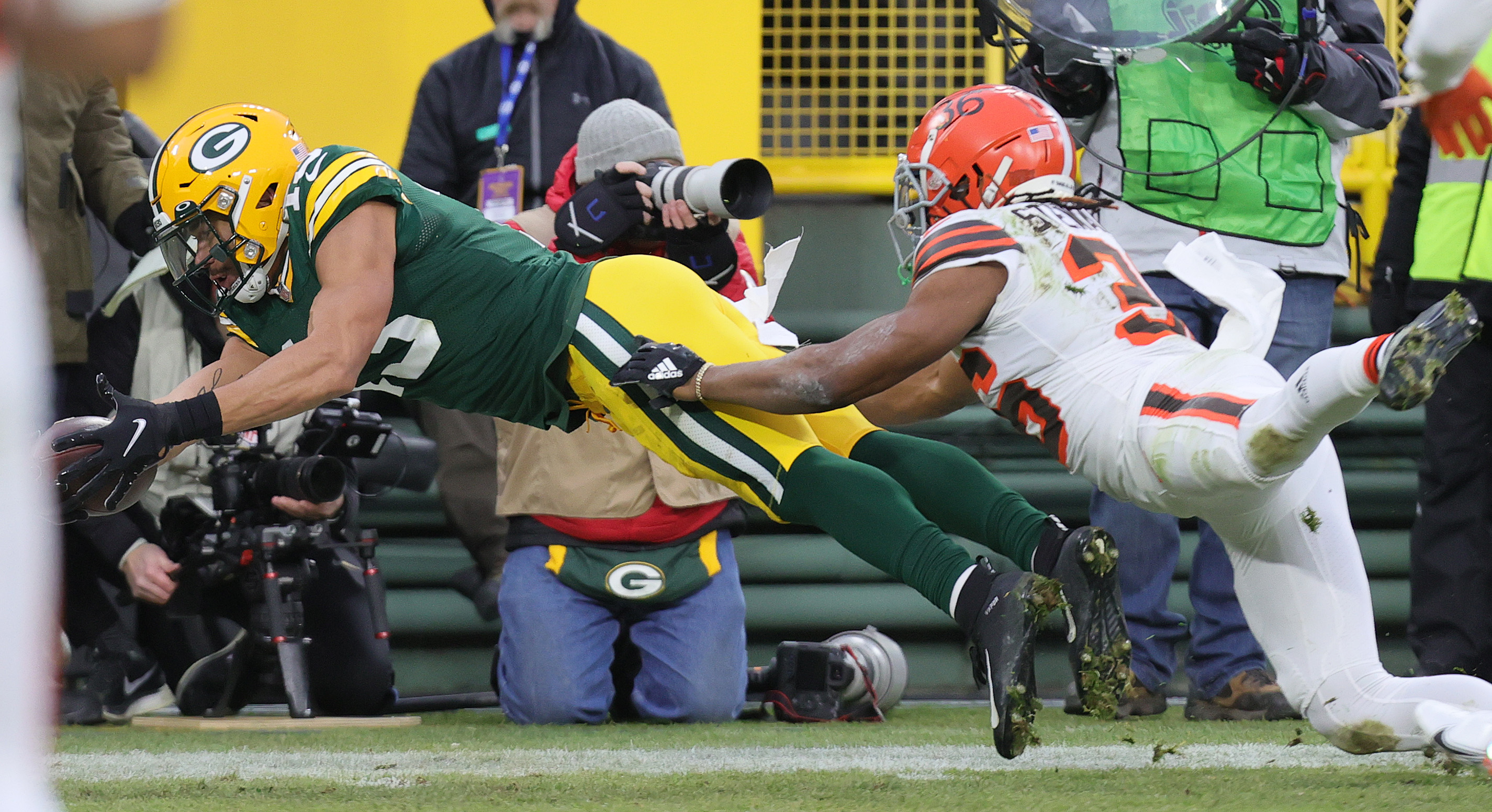 Browns fall to Packers on Christmas Day: Another close game failure