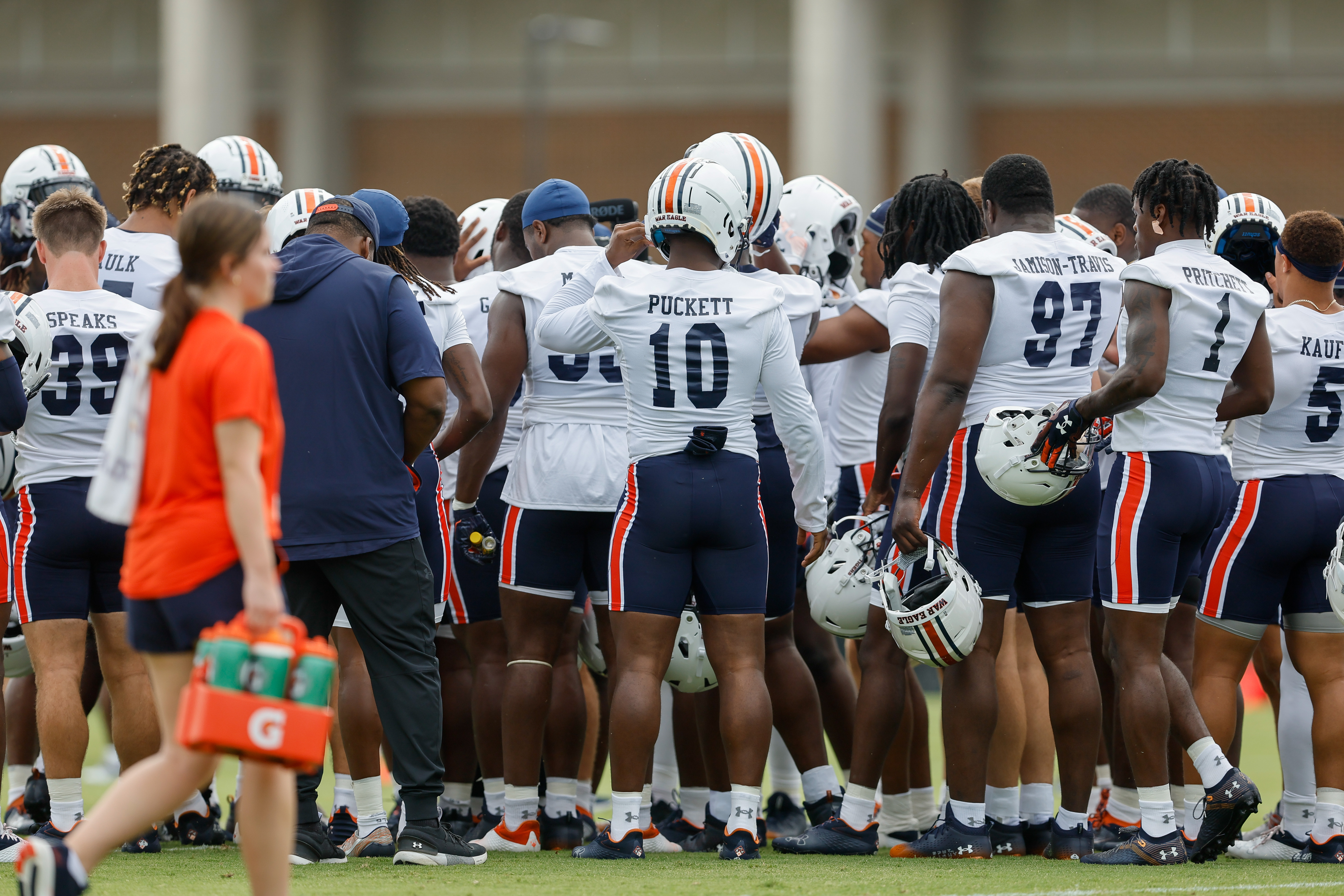 Auburn Week 1 injury report: Robby Ashford has an oblique strain 