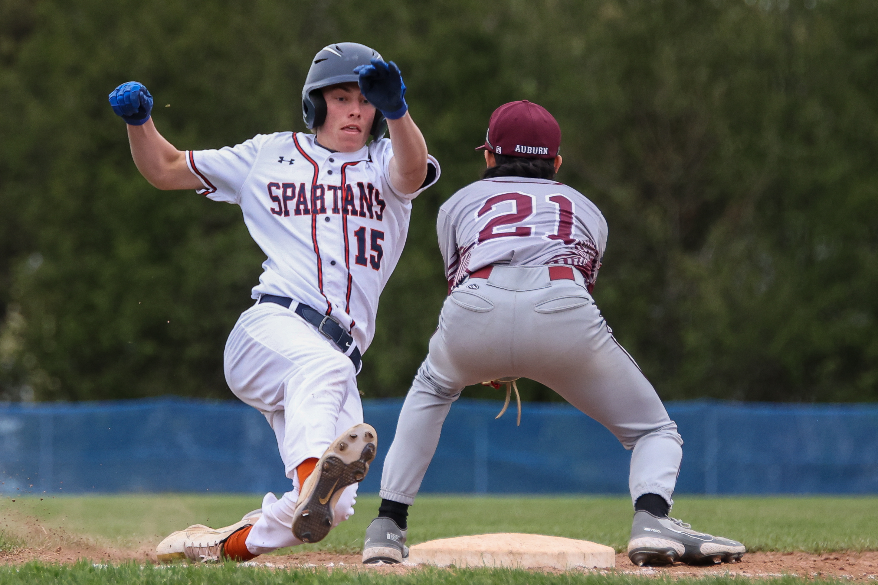 Another big inning brings Auburn baseball its second win in NCAA