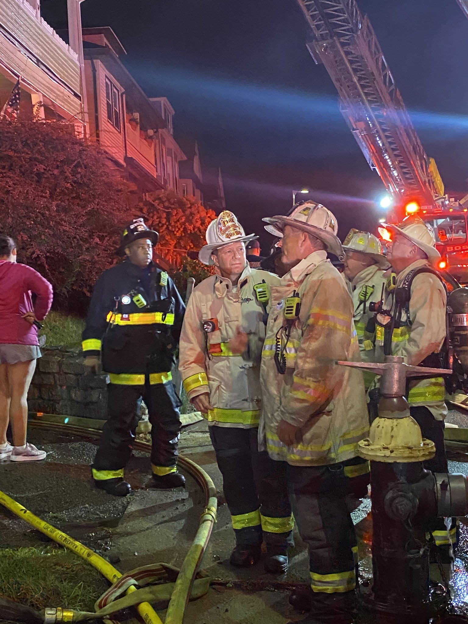 Massive fire in Boston sweeps through 3 Dorchester buildings ...