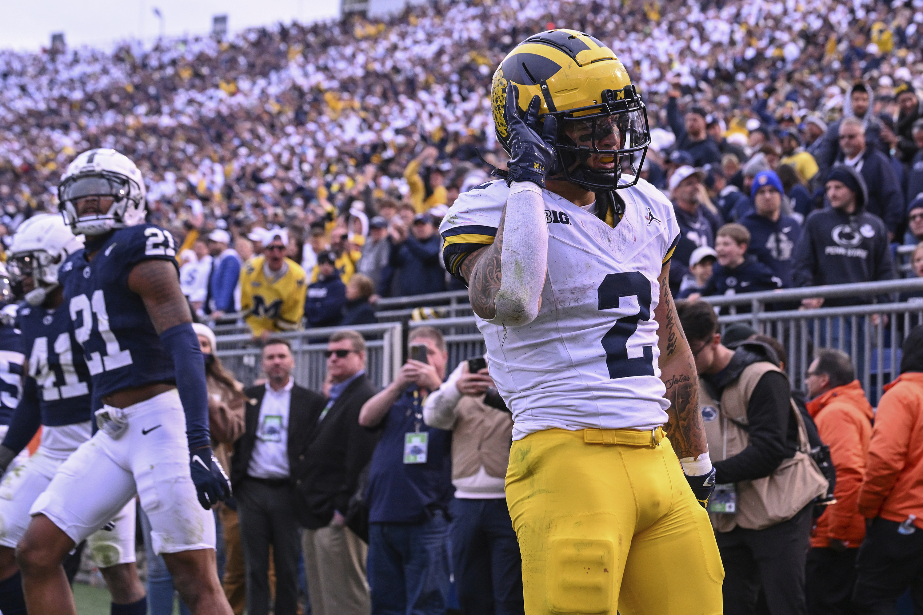 Michigan still No. 3 in College Football Playoff poll but there s