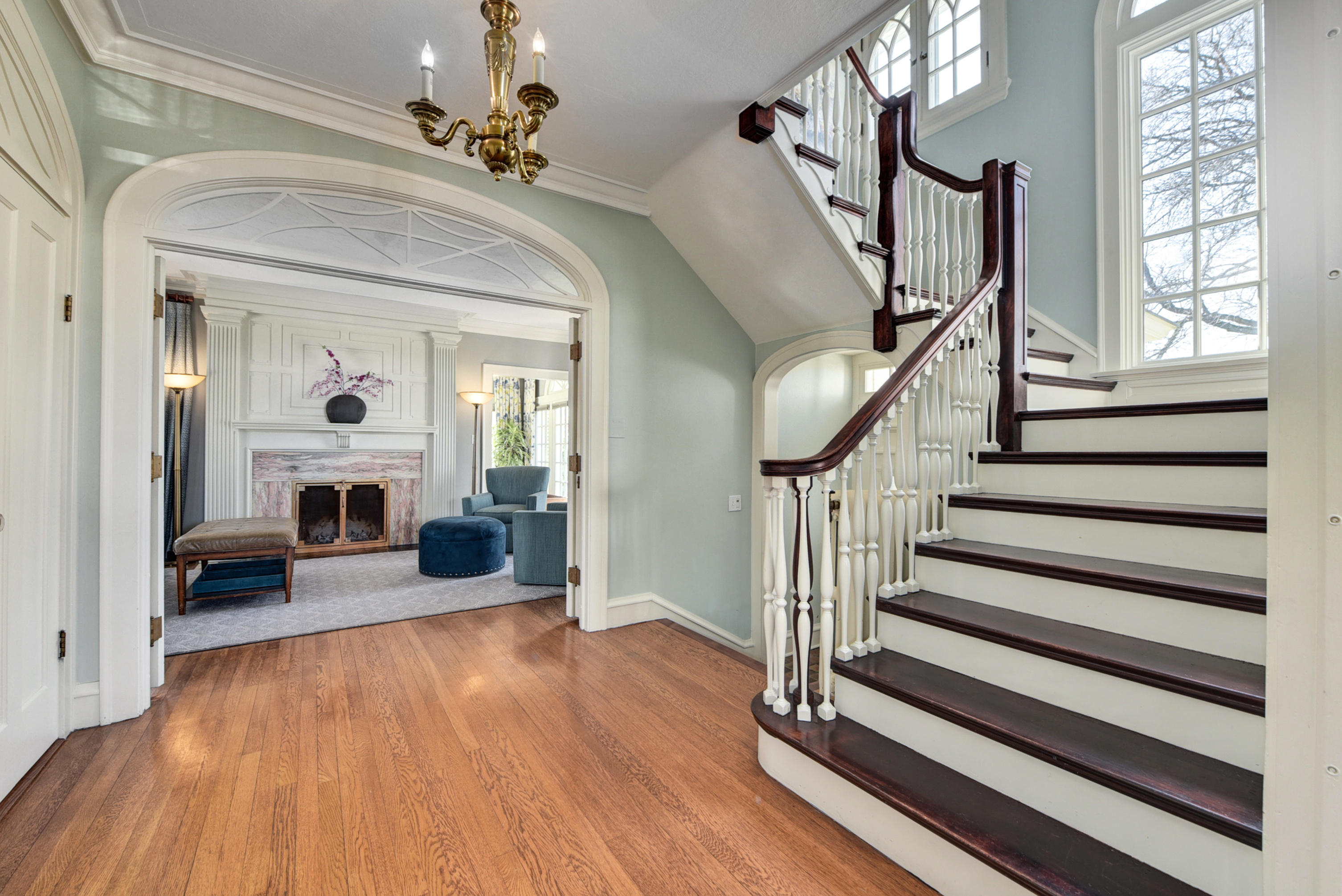 A Cleveland Browns Scion Renovates Her 1920s House