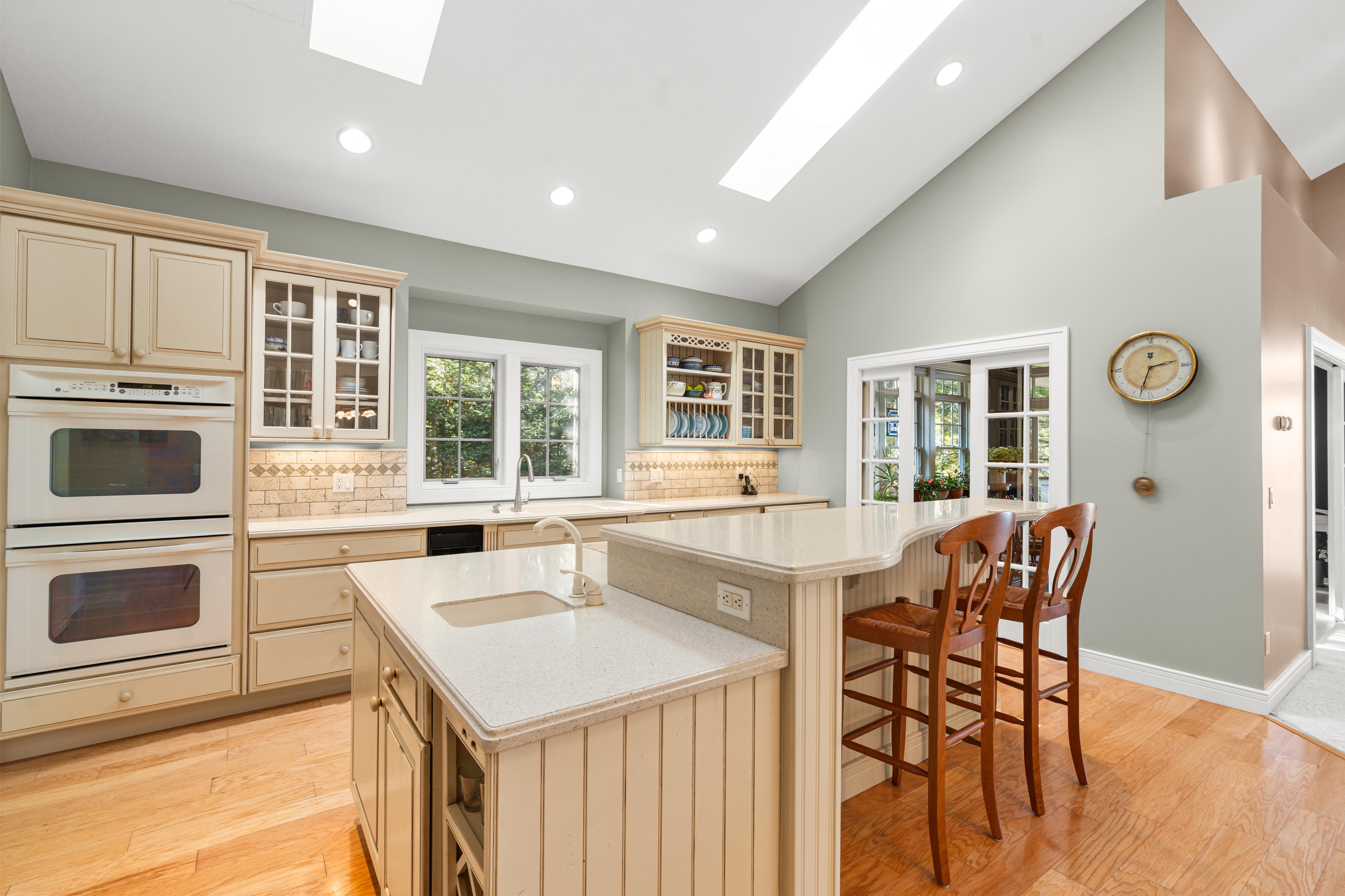 Interior photographs of 4093 Lake Shore Drive in Charlevoix, this gem is listed at $2,099,900 through Berkshire Hathaway HomeServices Michigan Real Estate – Traverse City and The Crane Group with associate broker Johnny Crane and his brother, co-listing agent Matt Crane.
