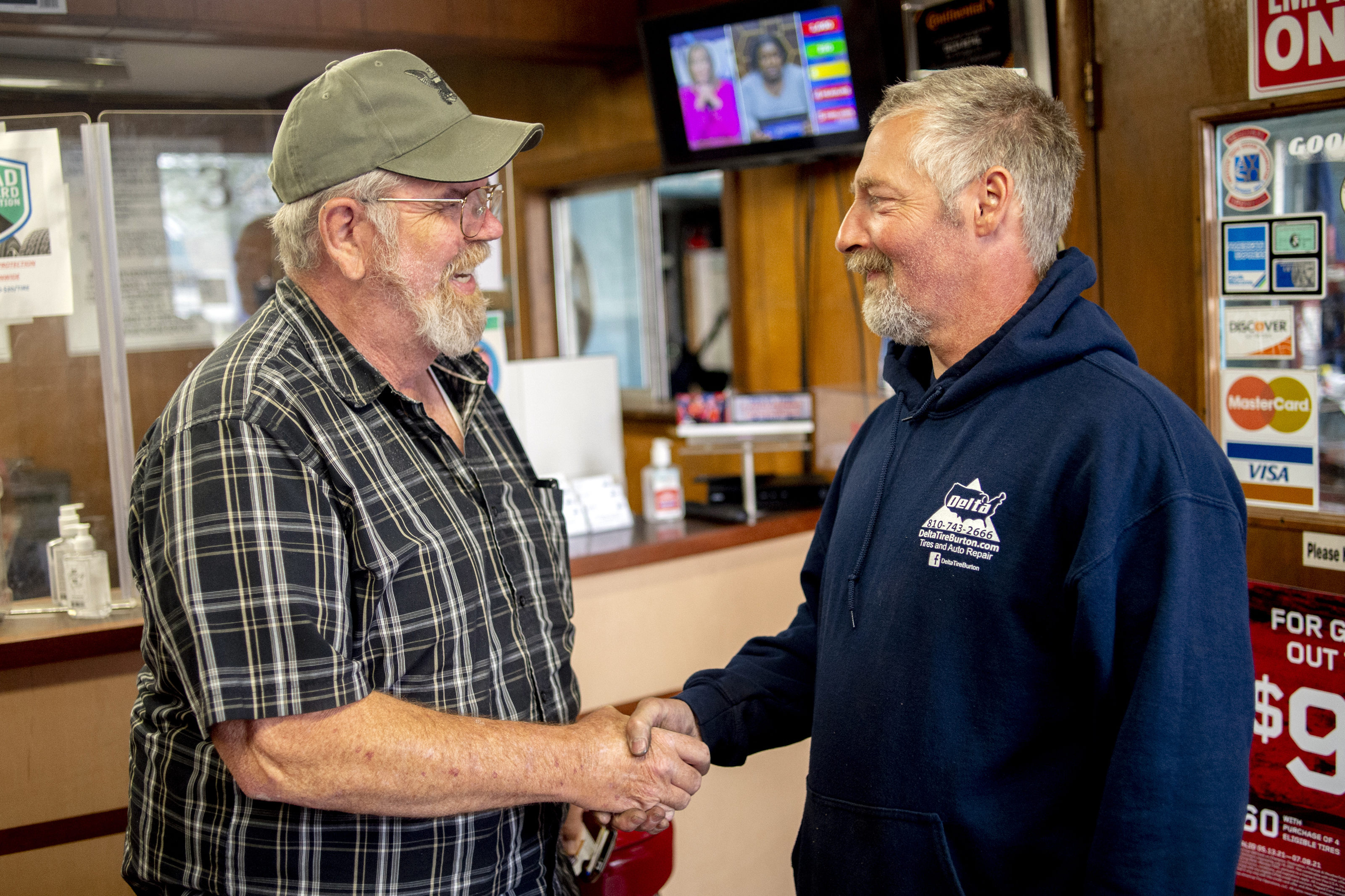 Flint organization Burton tire shop aim to give citizens second