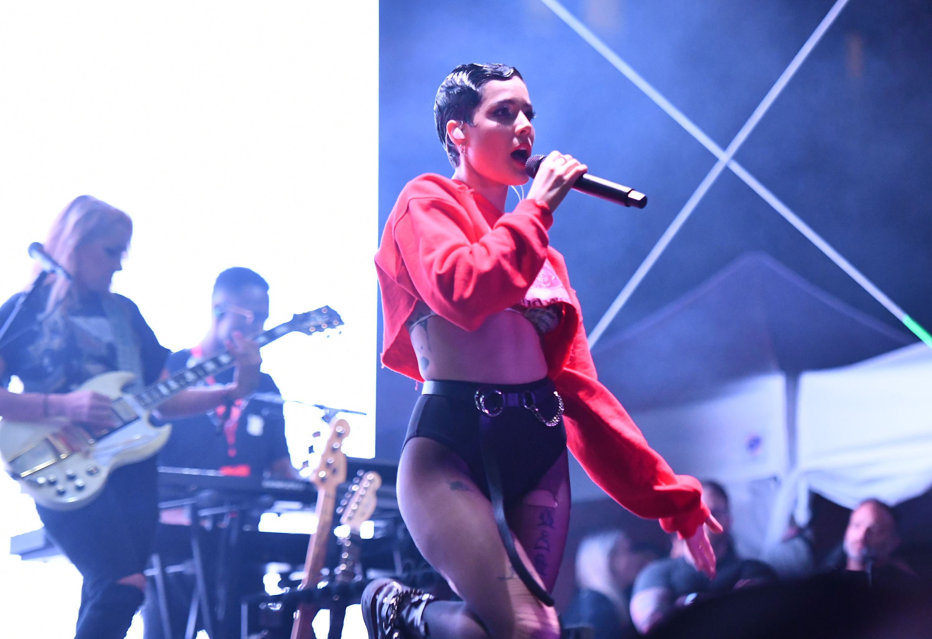Halsey concert canceled for serious flooding. Singer 'heartbroken,' 'beyond  disappointed' after soaked mess (and kicked squirrel). 