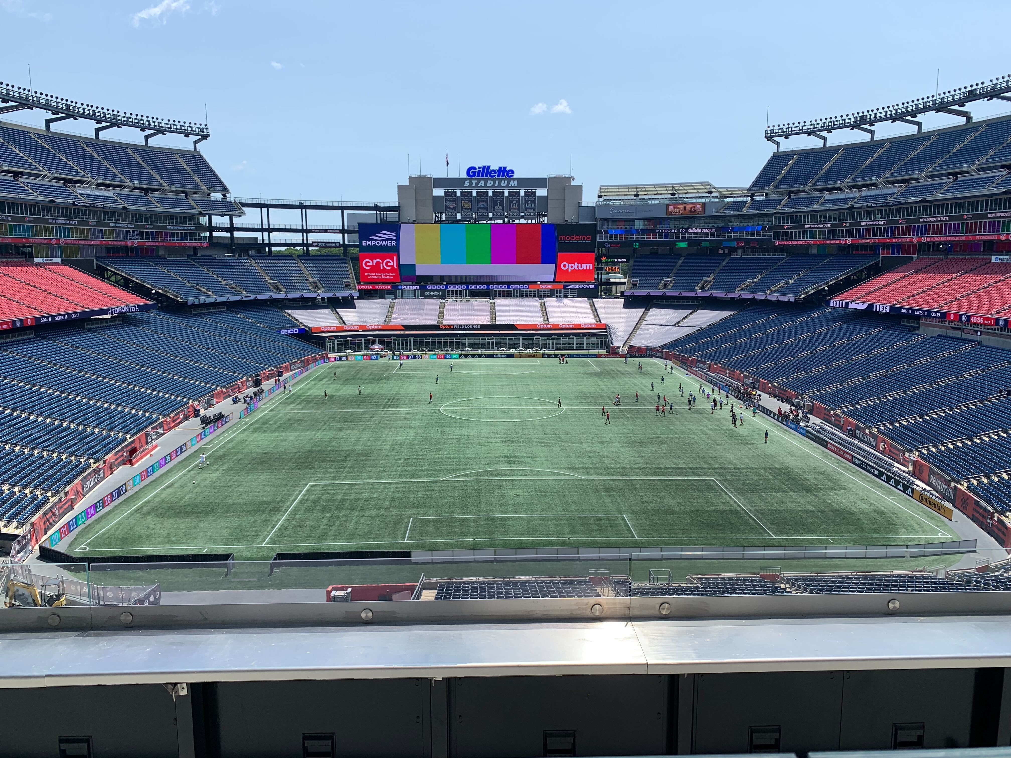 Gillette Stadium's new towering north end zone lighthouse shines