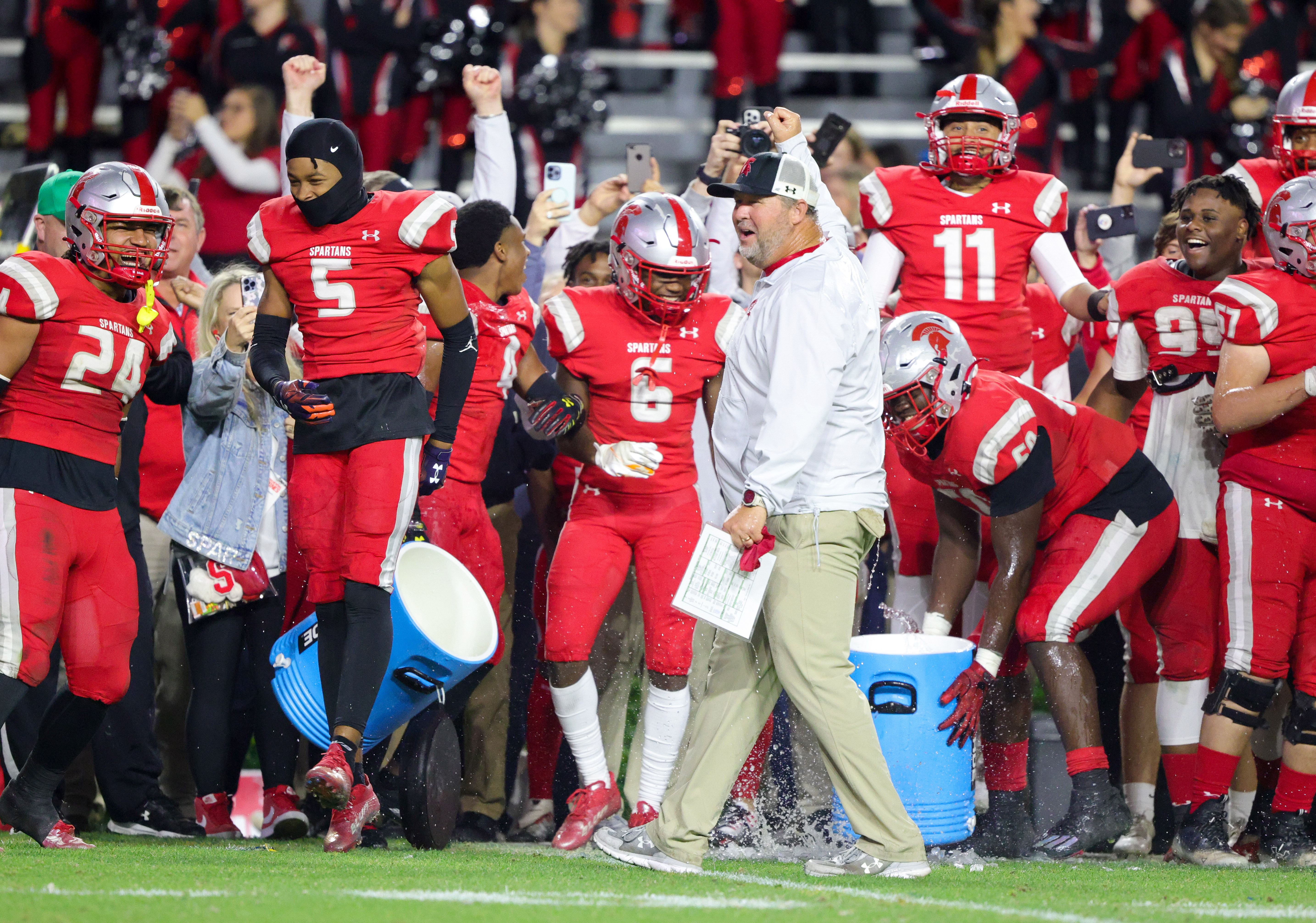 Saraland's Jeff Kelly is 1 win away from 200 in a coaching career
