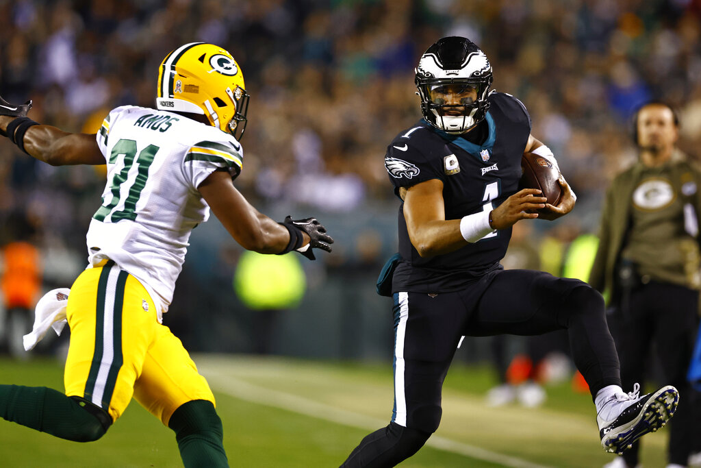 What channel is Philadelphia Eagles game today vs. Titans? (12/4