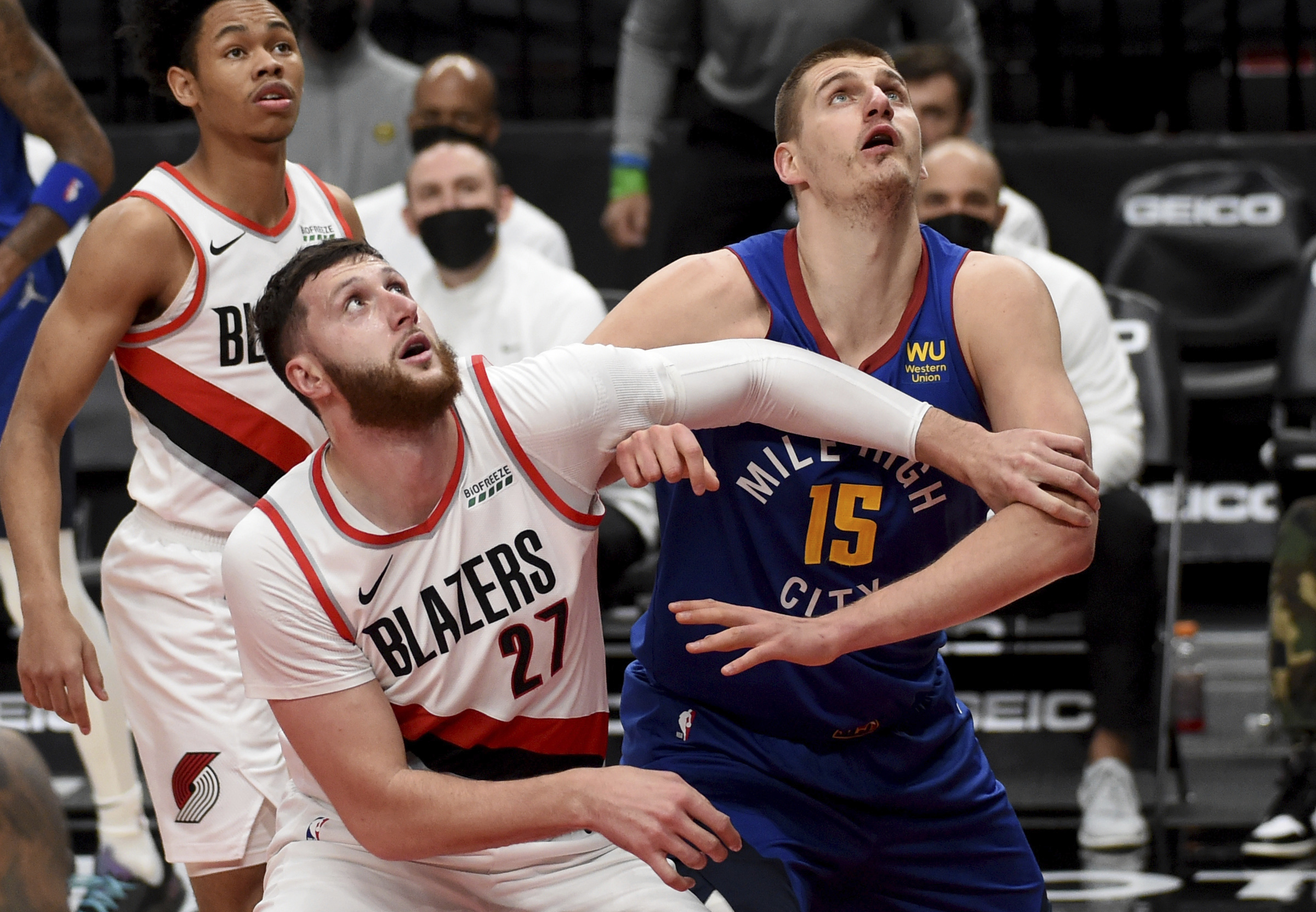 Jokic won't play for short-handed Nuggets at Milwaukee