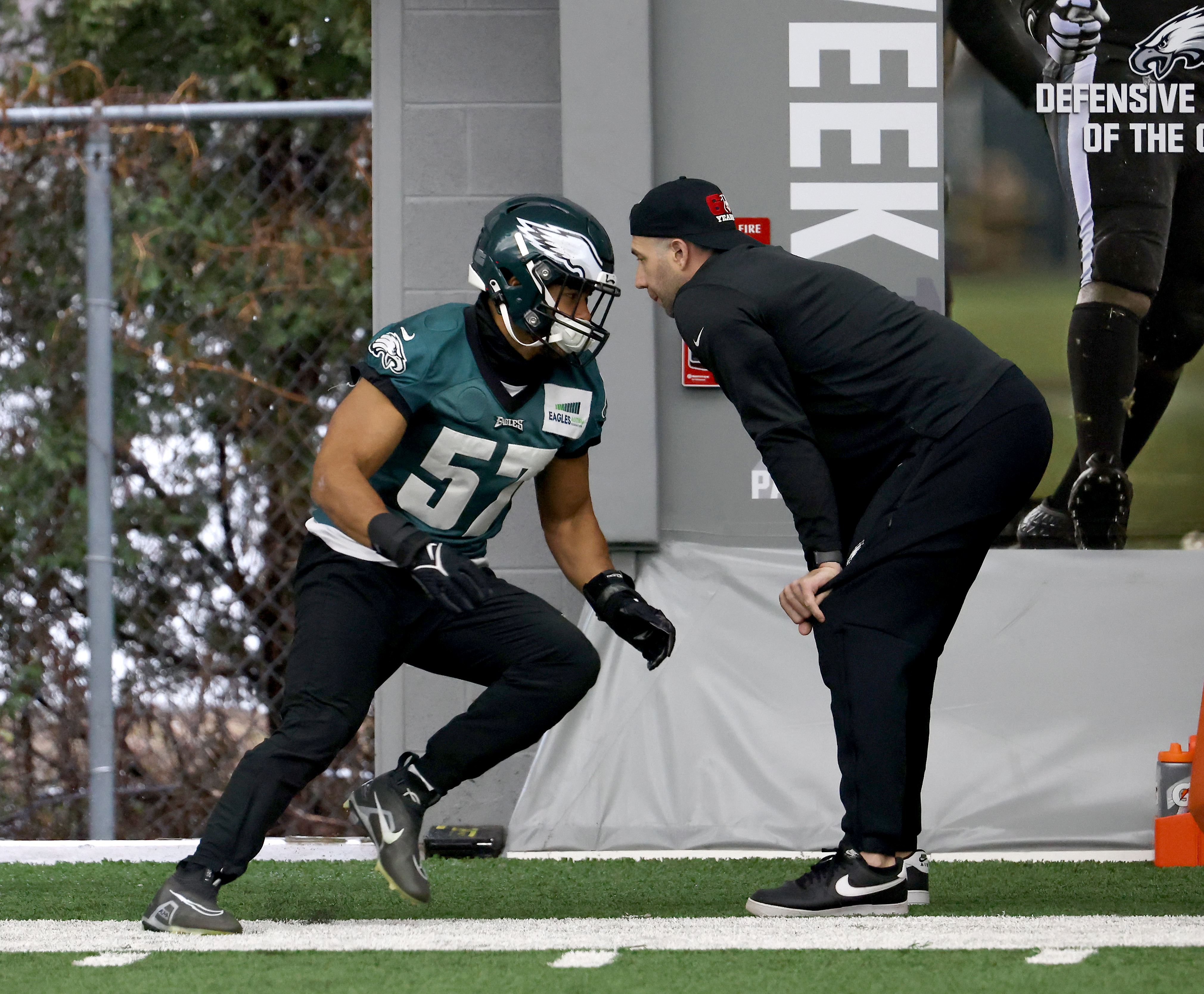 Eagles injury update: Landon Dickerson leaves, returns vs