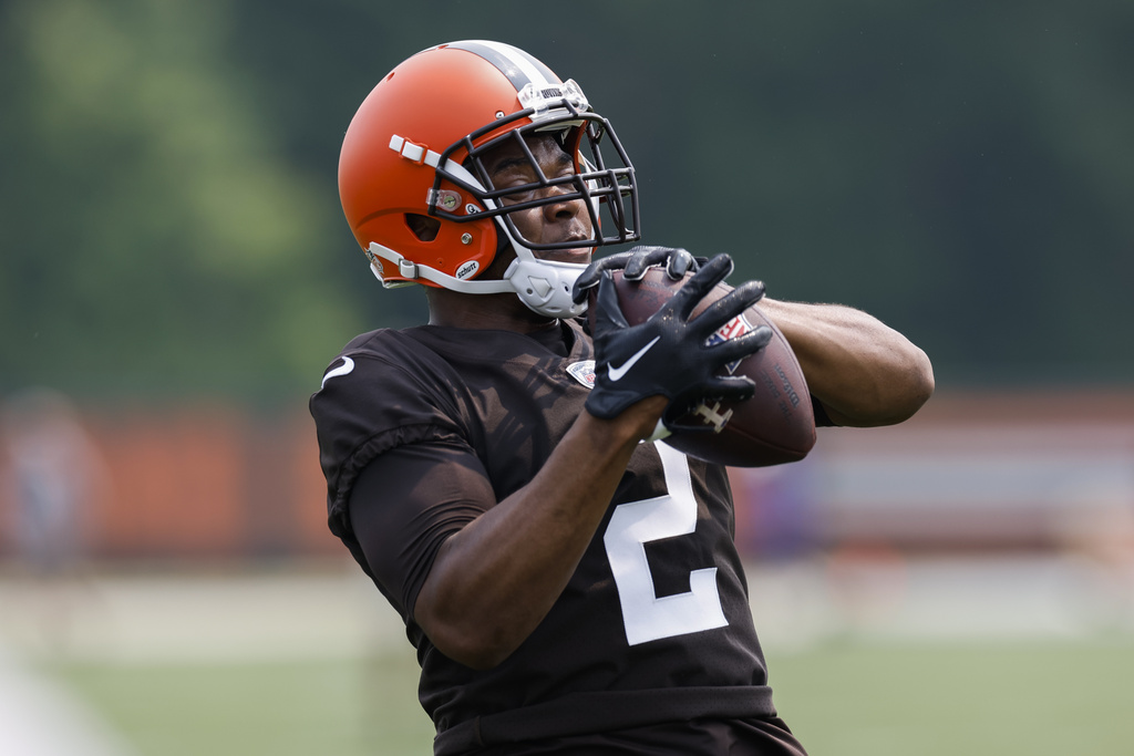 MoreForYouCleveland on X: #Browns WR Amari Cooper will wear #2