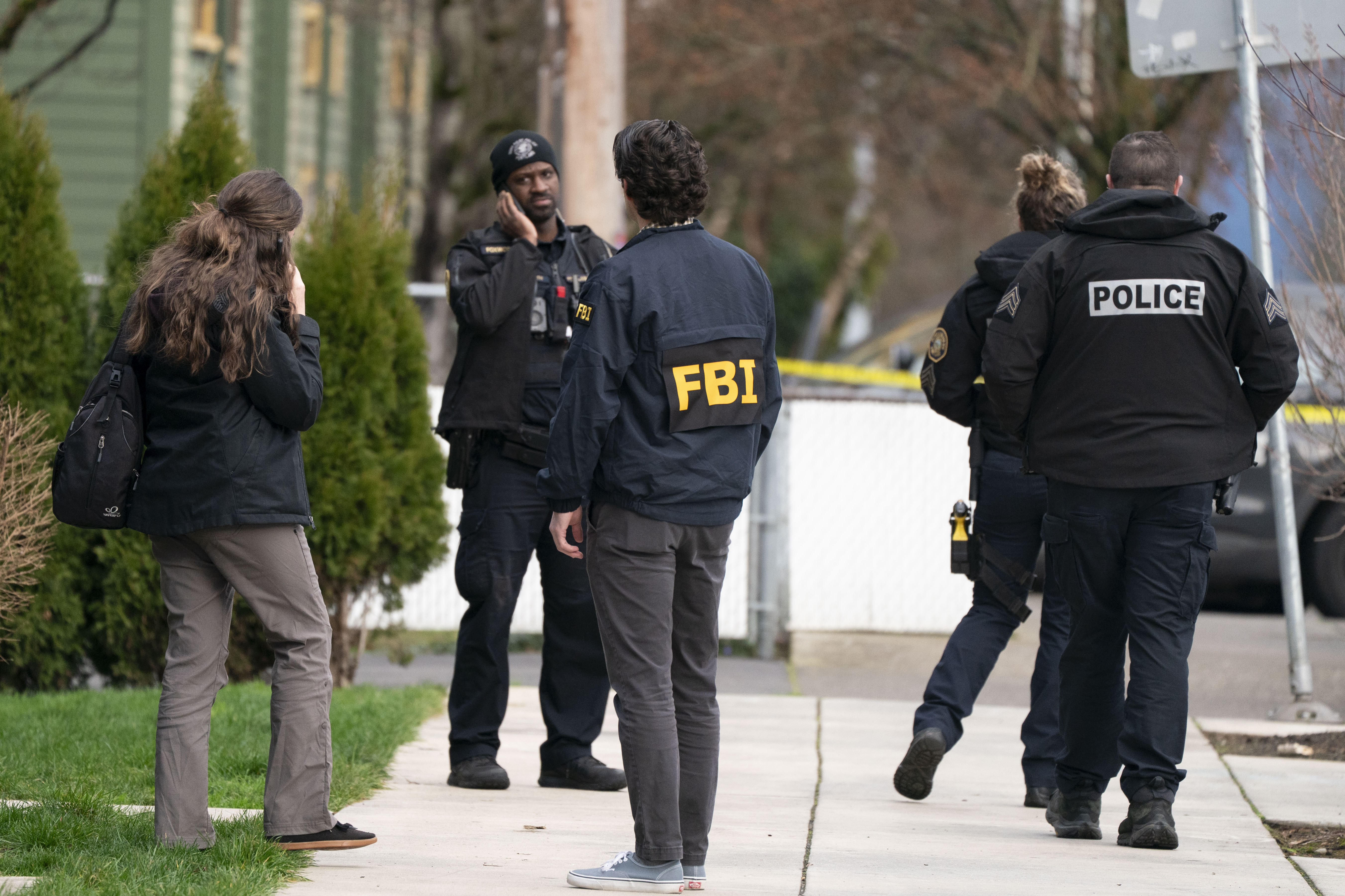 Two shot by federal immigration agents in Portland - oregonlive.com