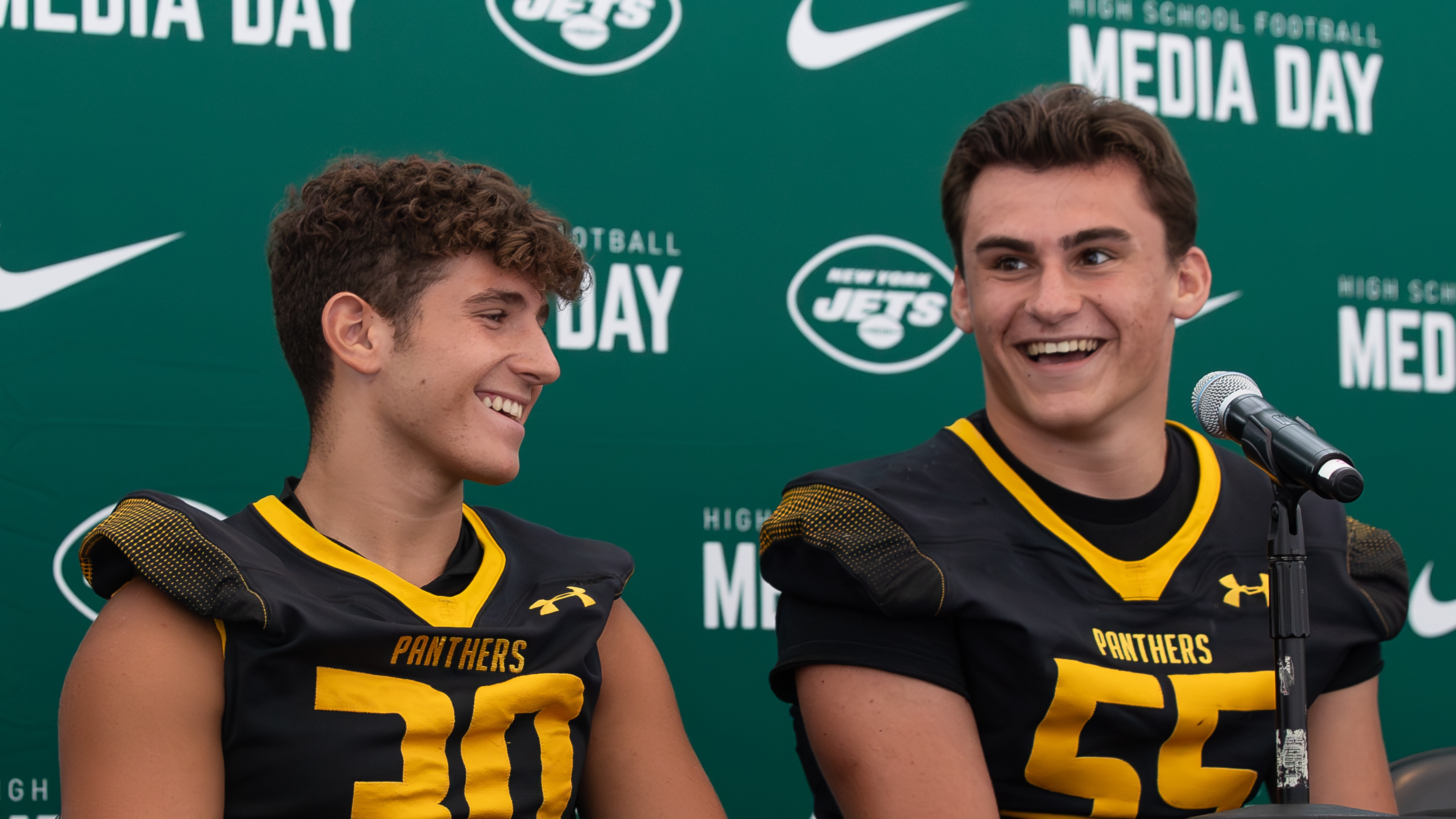 Photos  Jets in Uniform at Media Day