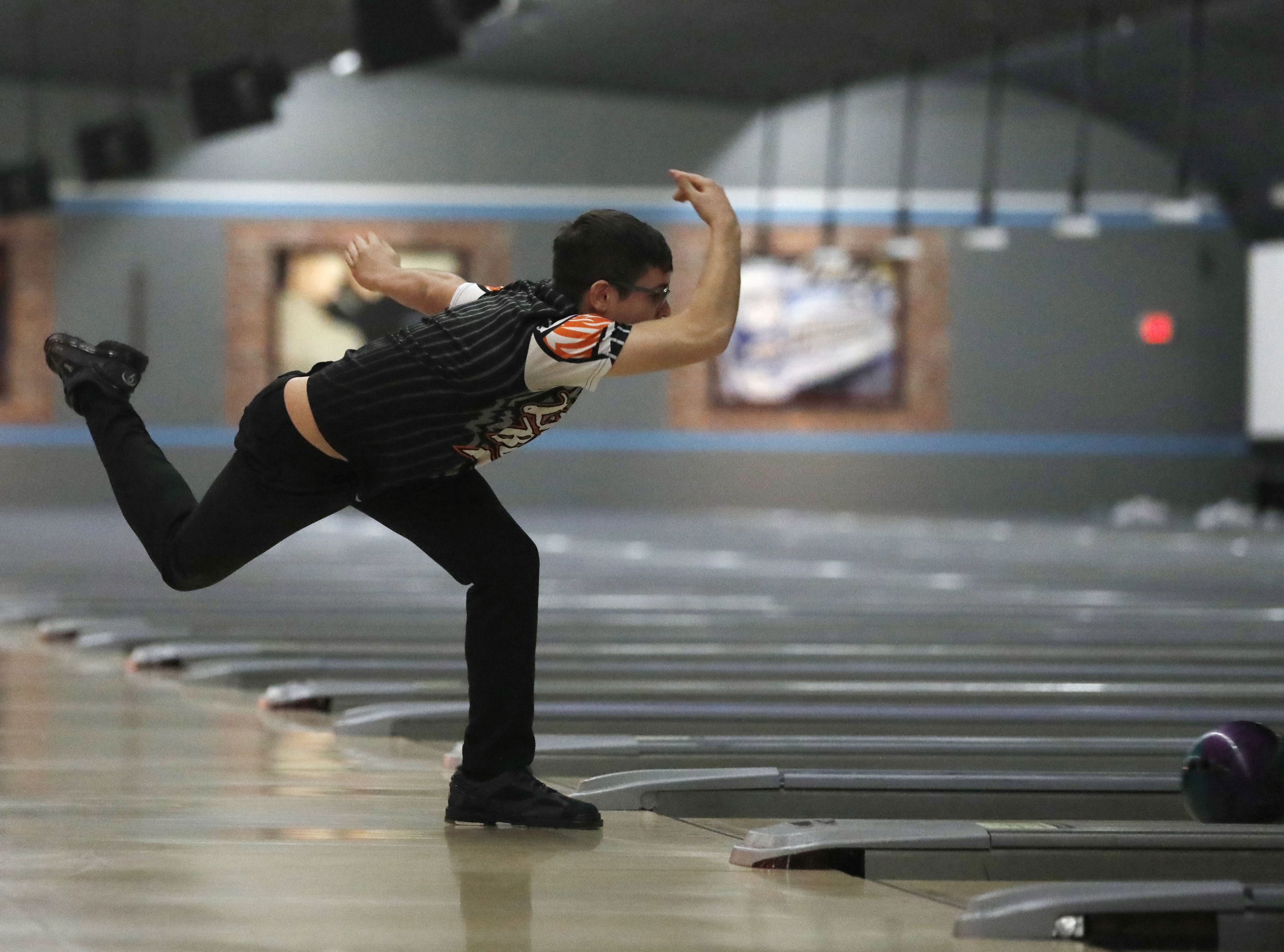 Boys bowling: Burlington Township cards top spot at Central Jersey  sectional (PHOTOS) 