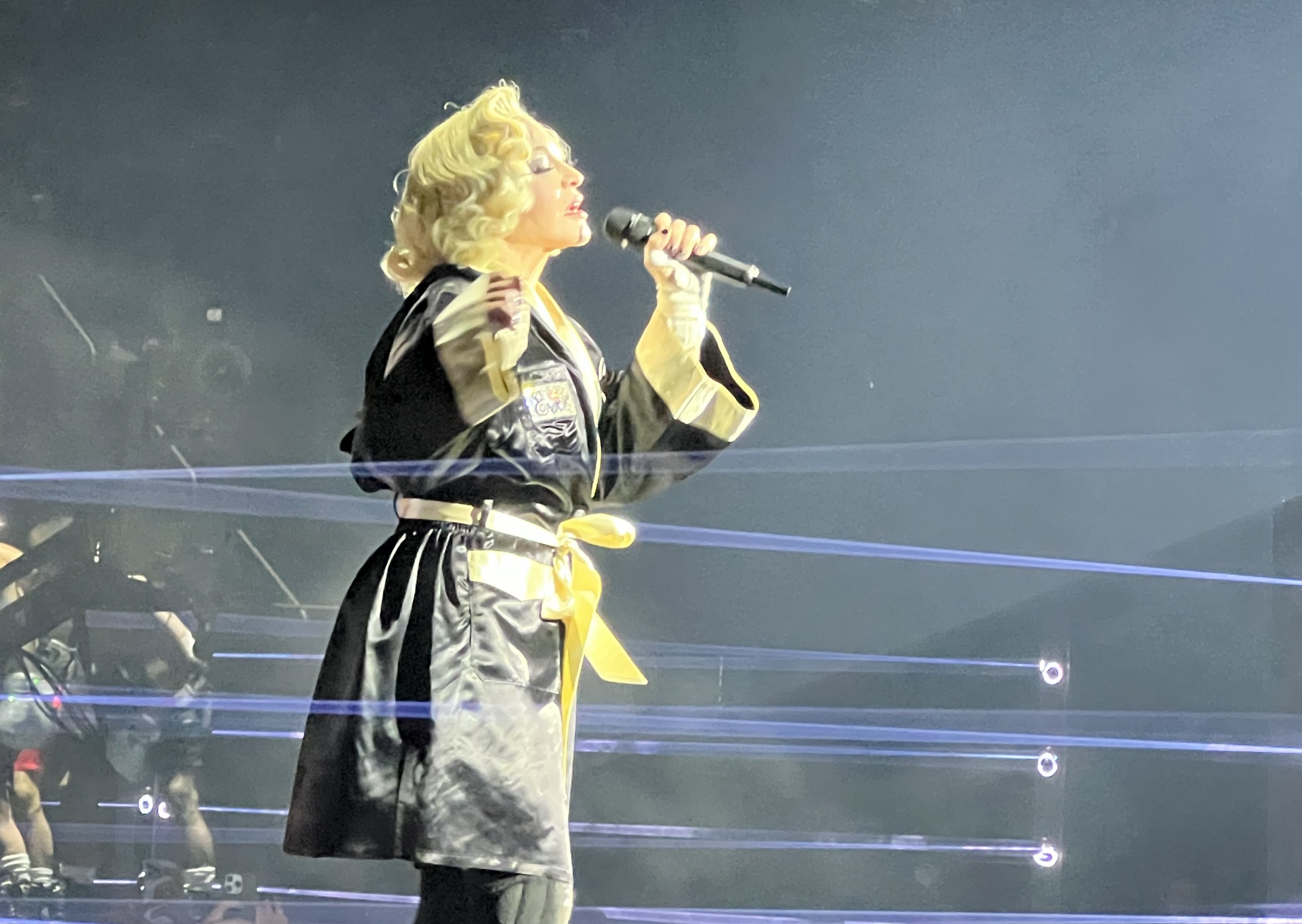 Genervte Madonna-Fans verklagen Material Girl, weil sie zu spät auf die Bühne gekommen sind