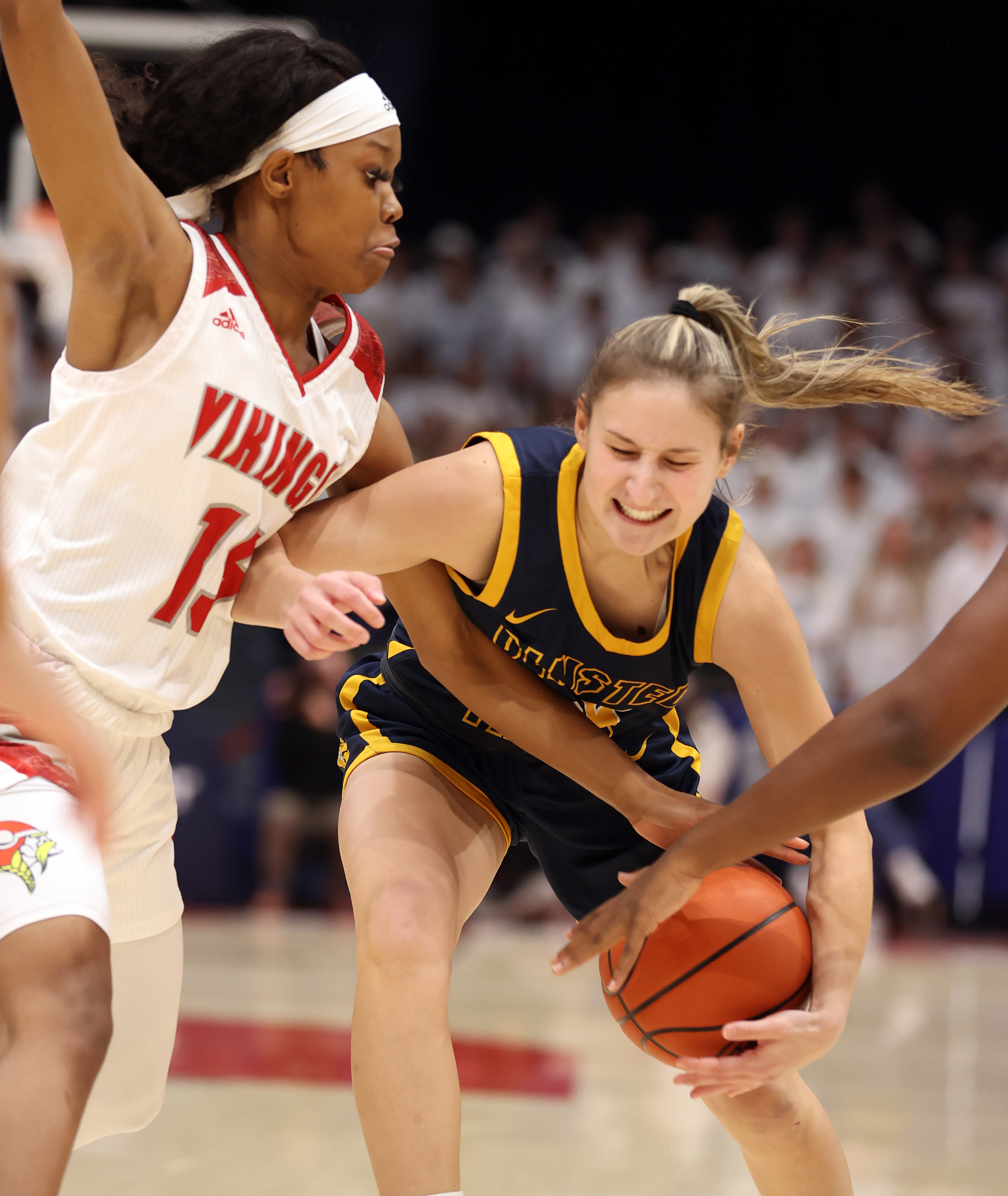 OHSAA Div. I Girls State Basketball Championship: Olmsted Falls Vs ...