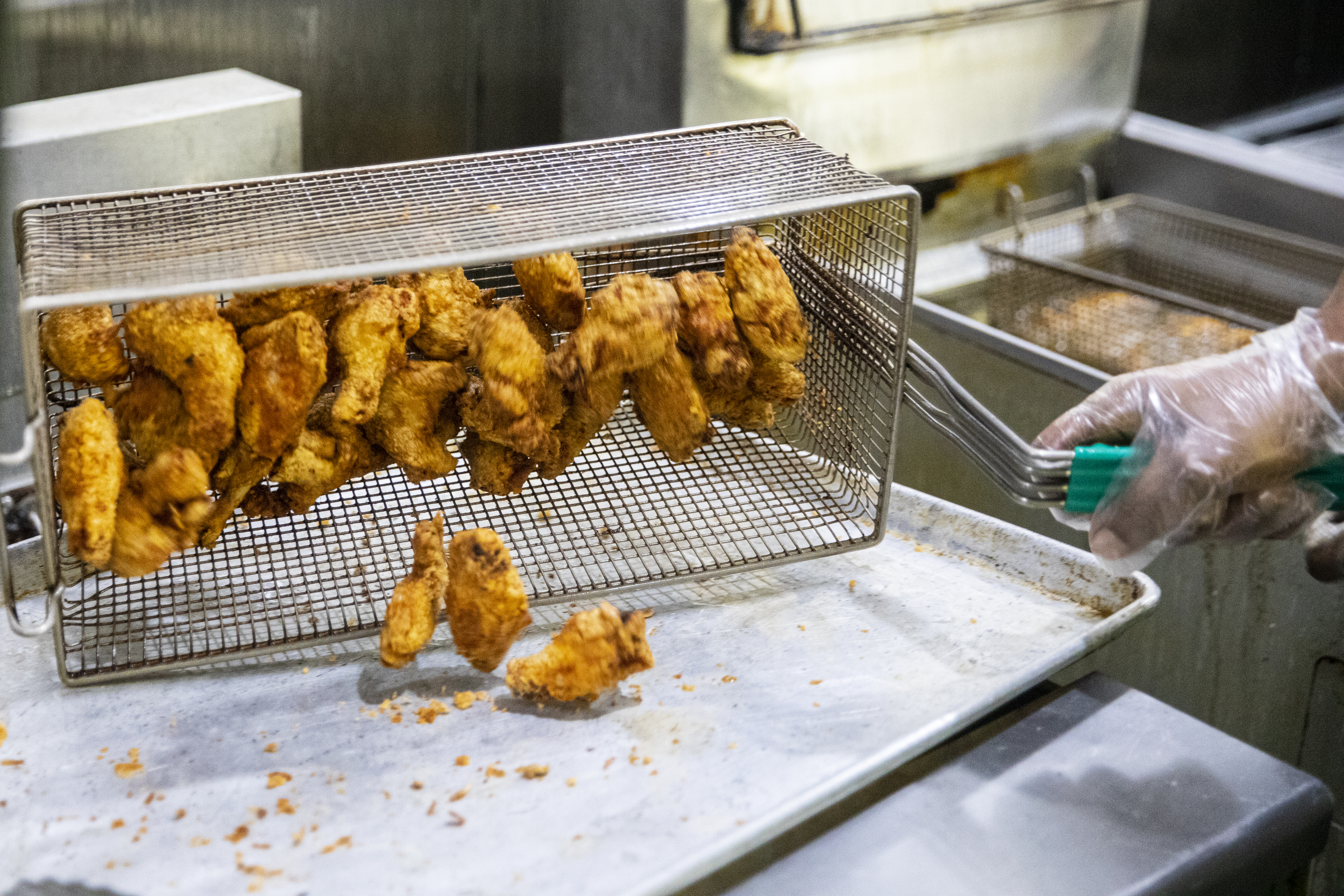 Slap N Chicken opens in Kalamazoo - mlive.com