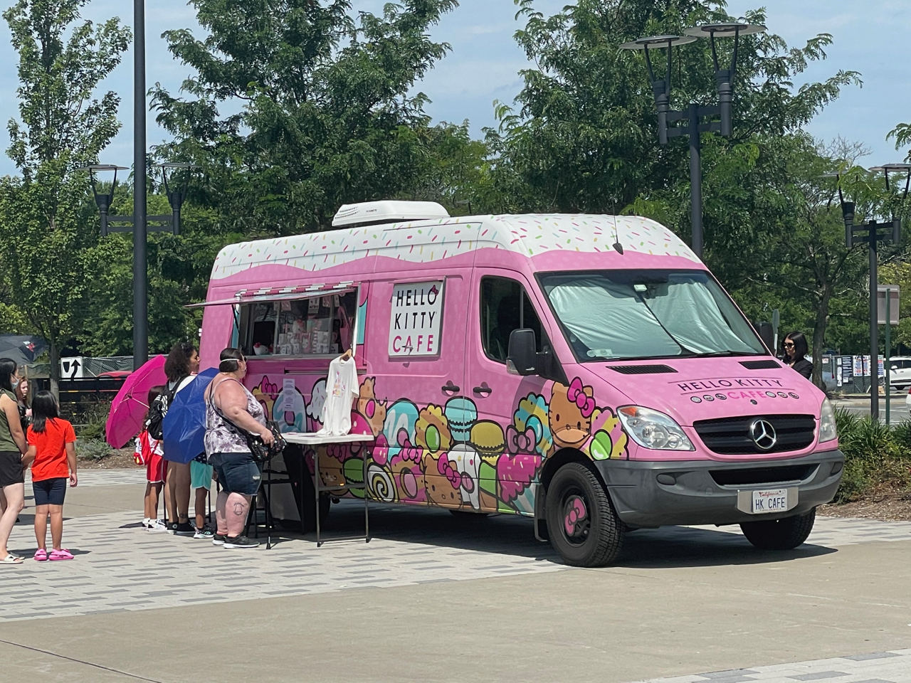 Today only: Long lines already forming as Hello Kitty Cafe Truck
